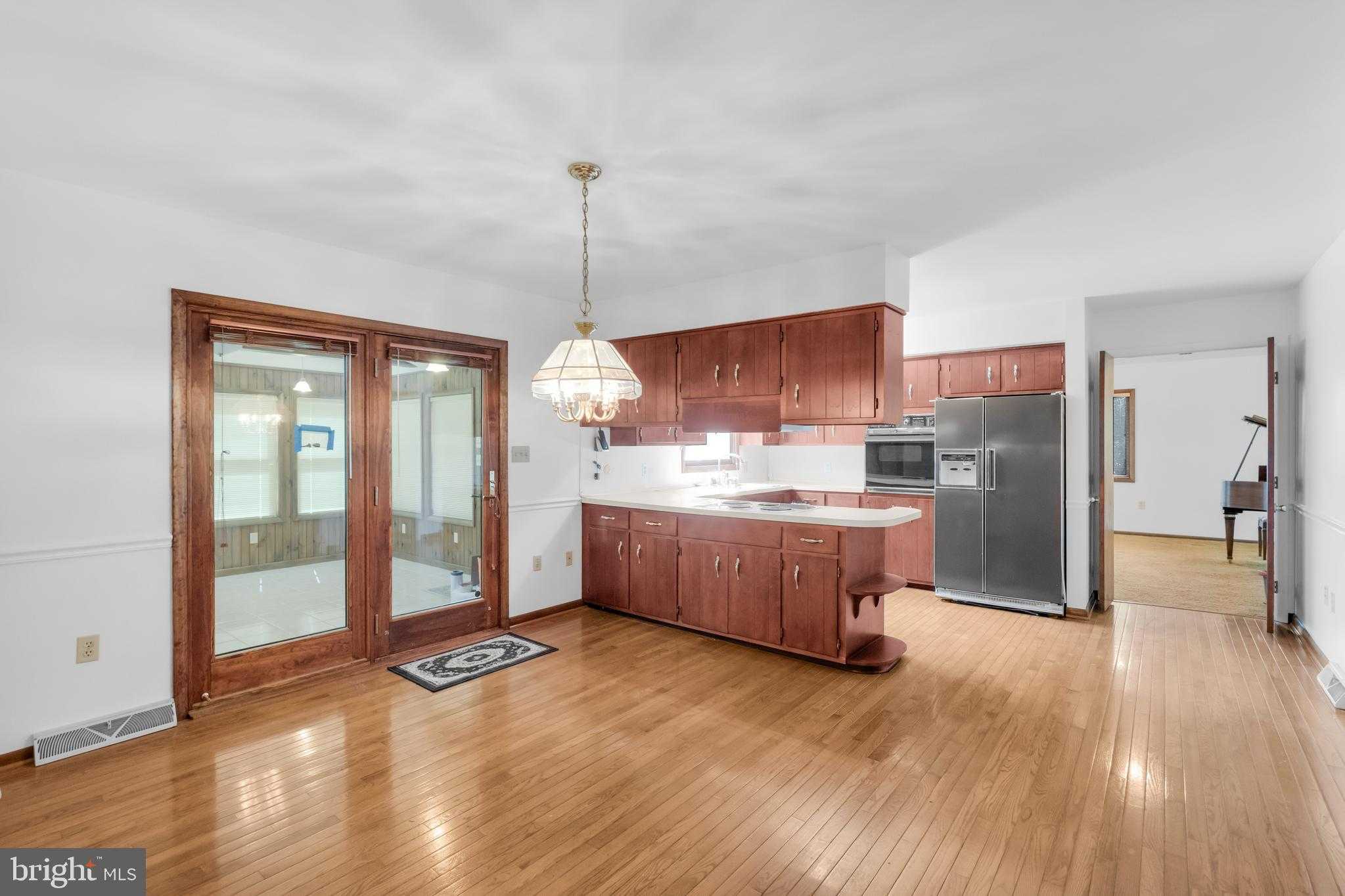 3908 Short Hill Dr photo 9