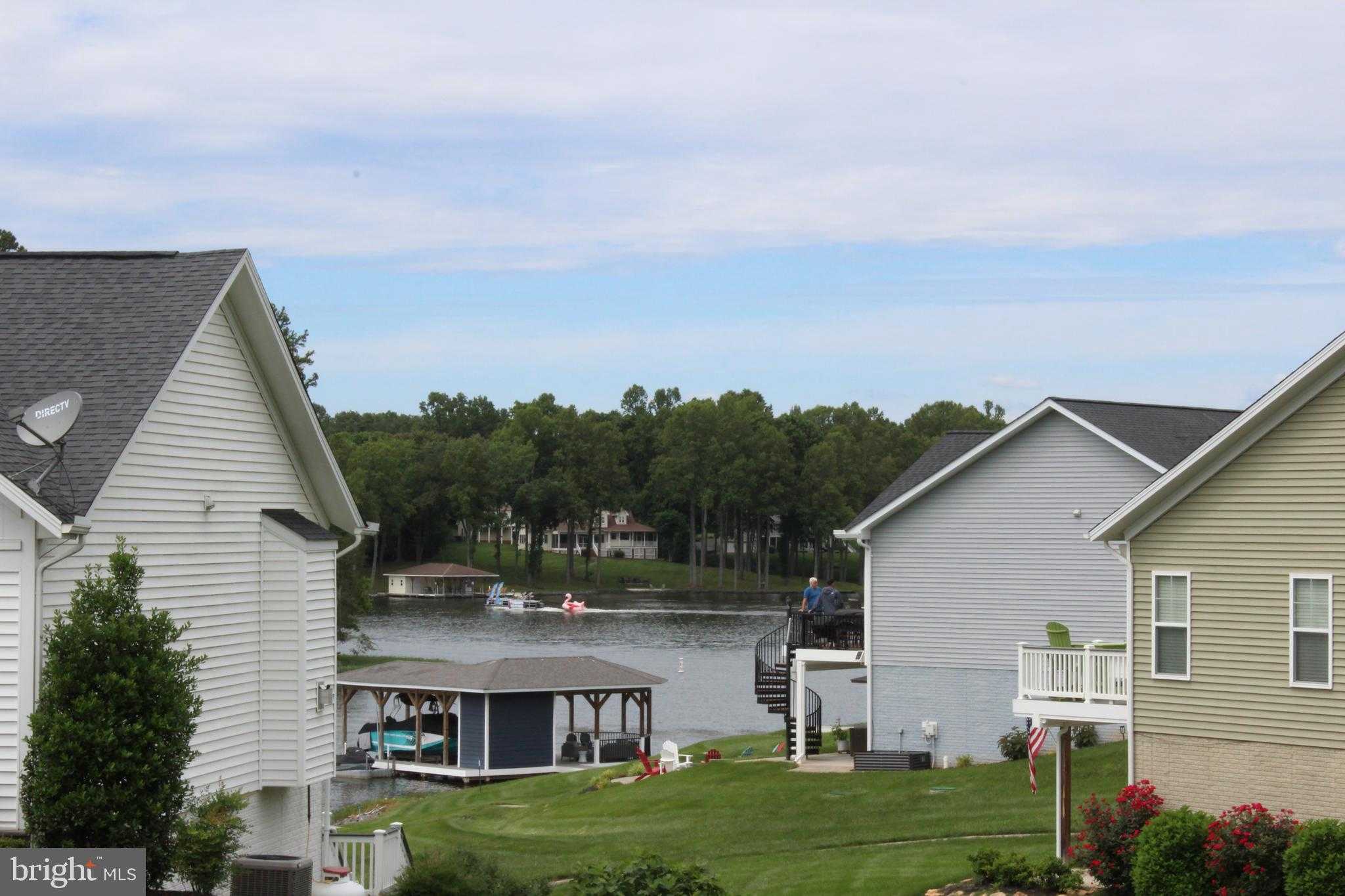 573 Sunset Loop photo 3