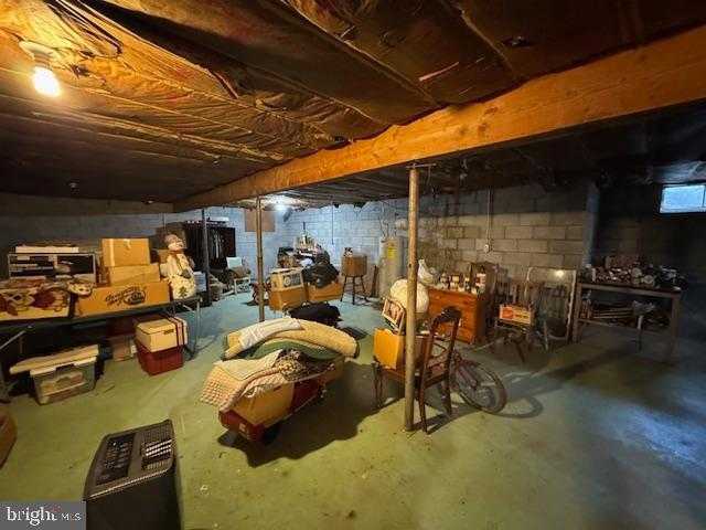 360 Holiday Ln photo 31