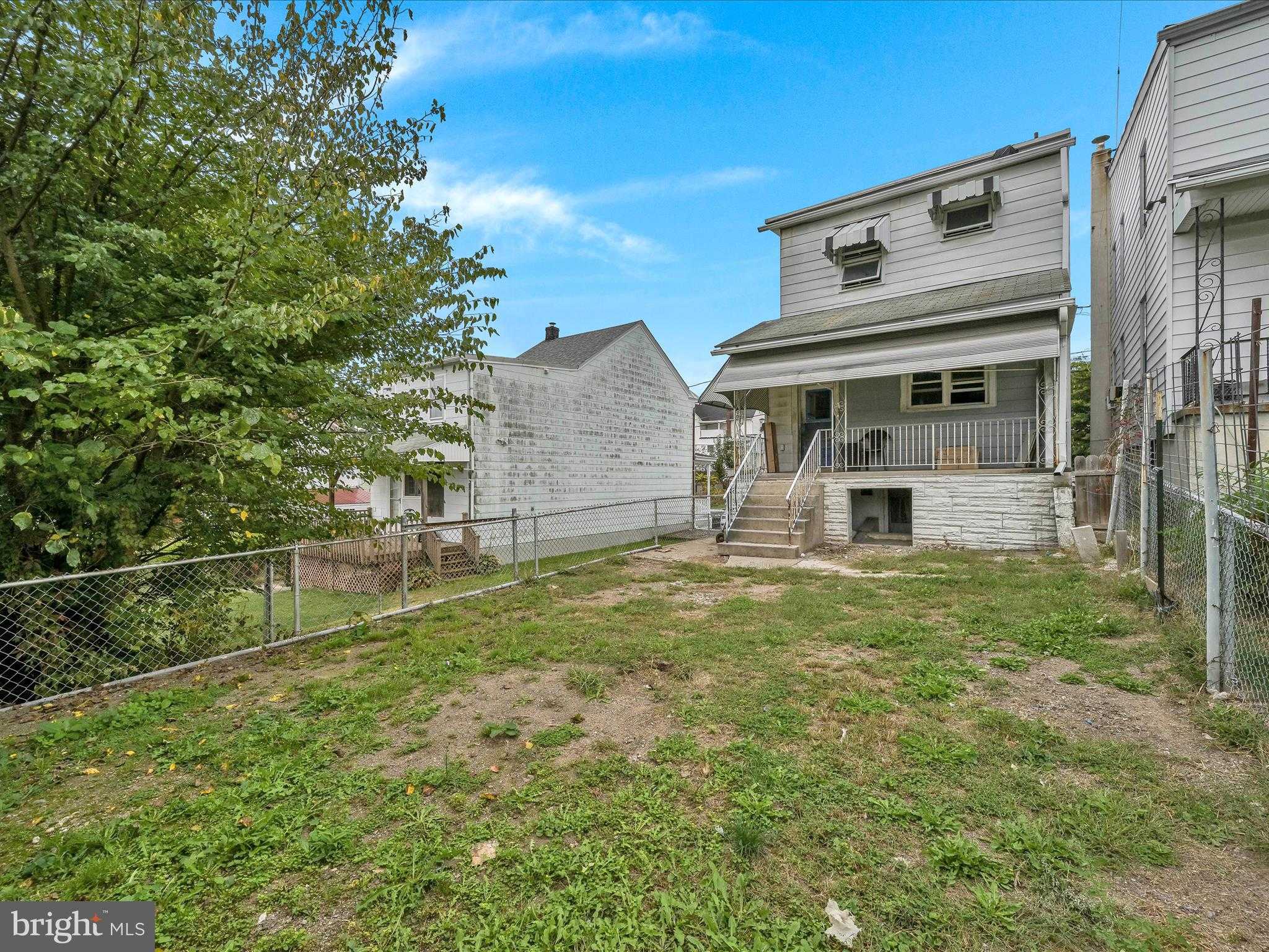 321 Cherry St photo 25