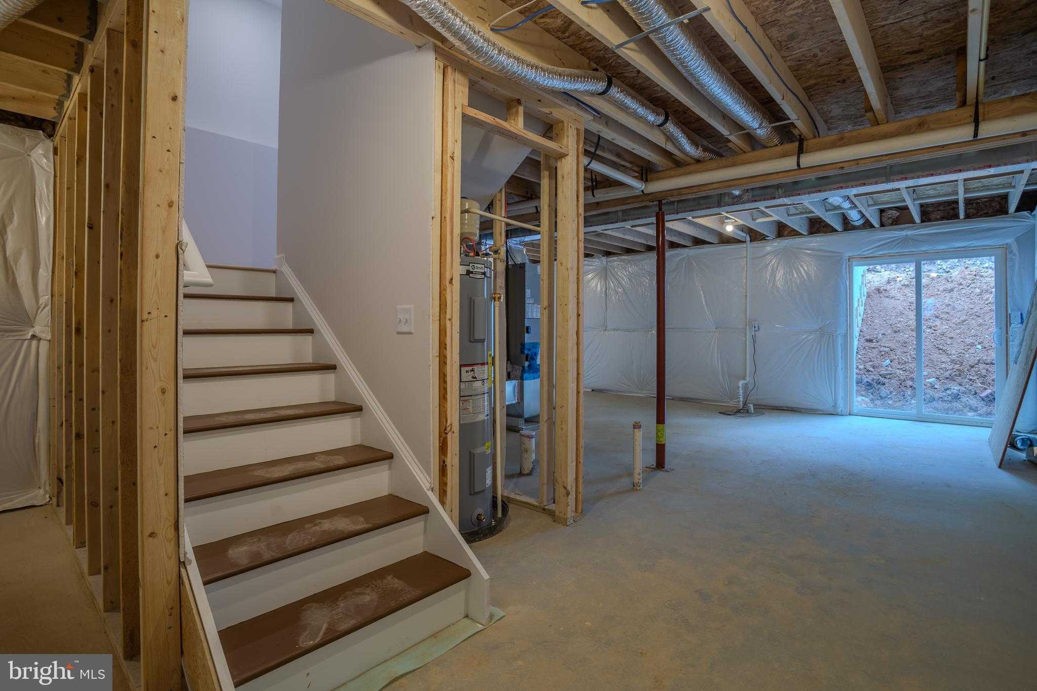 517 S Spring St photo 40