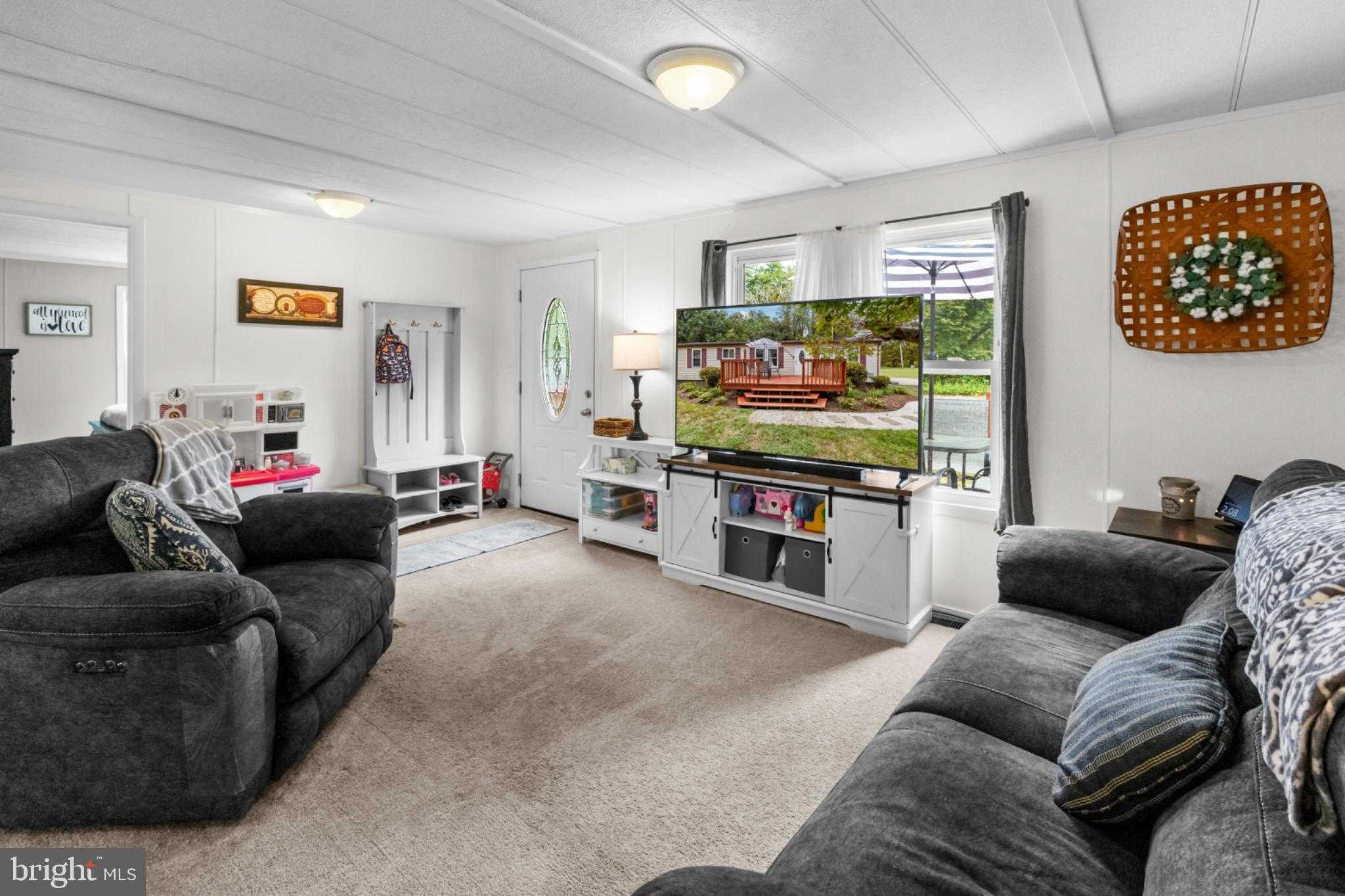 9050 Pumpkin Neck Rd photo 8