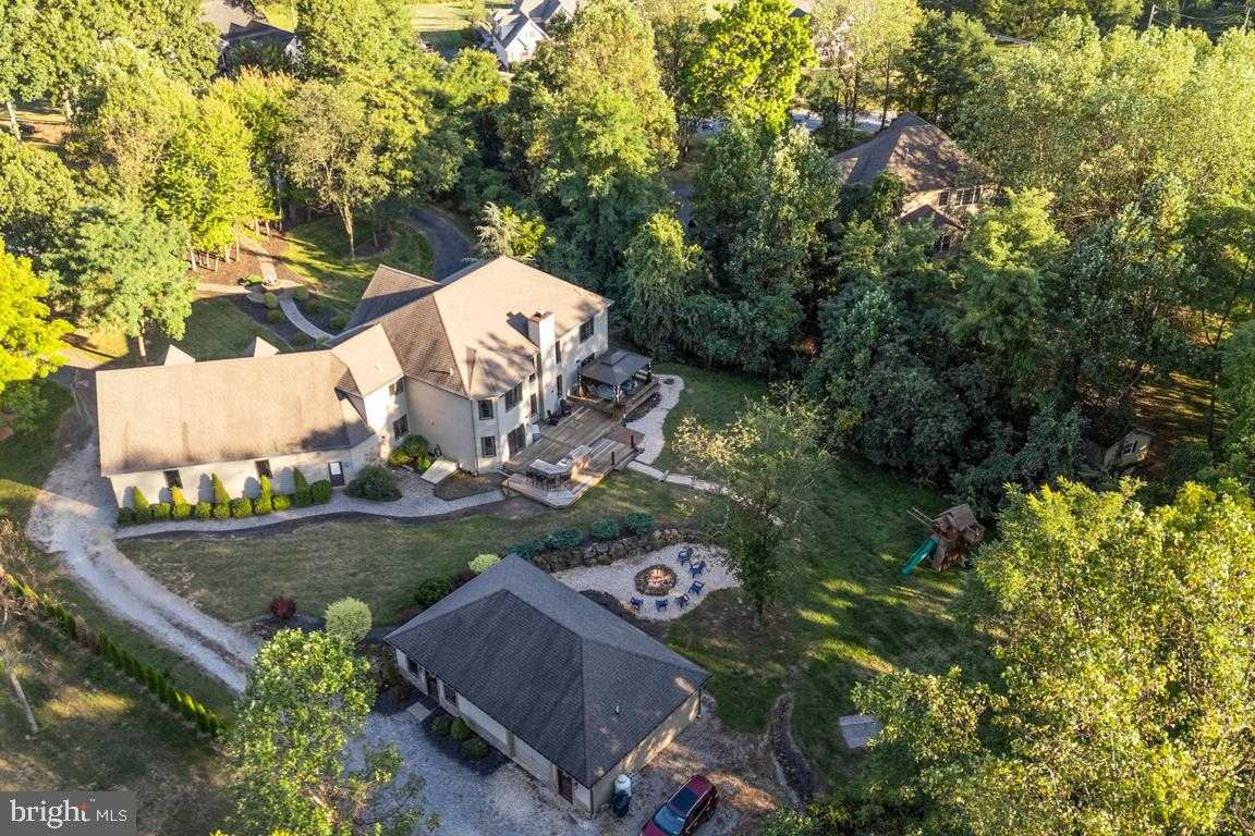 708 Bencru Ave photo 65