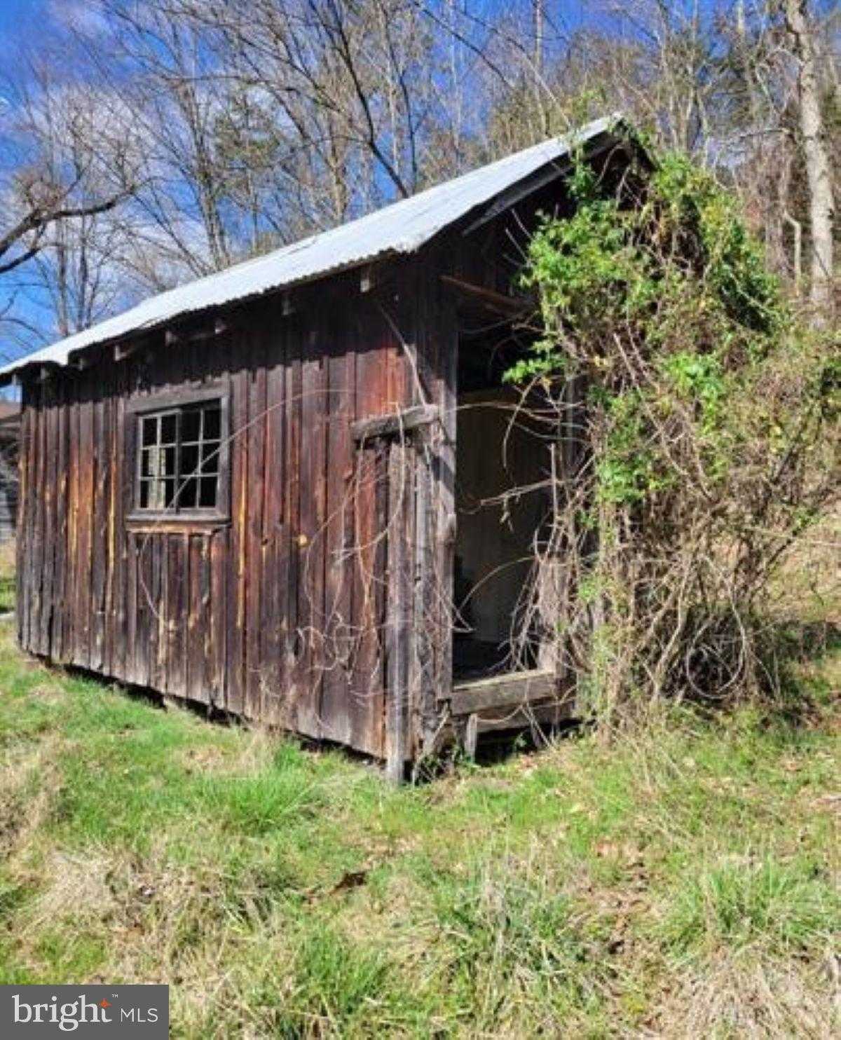 99 Little Cacapon Rd photo 20