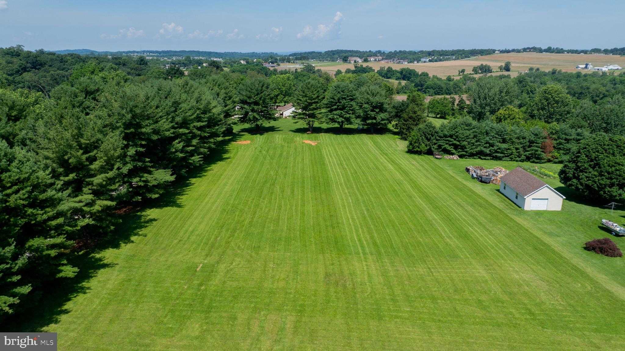 445 Steinfelt Rd photo 2