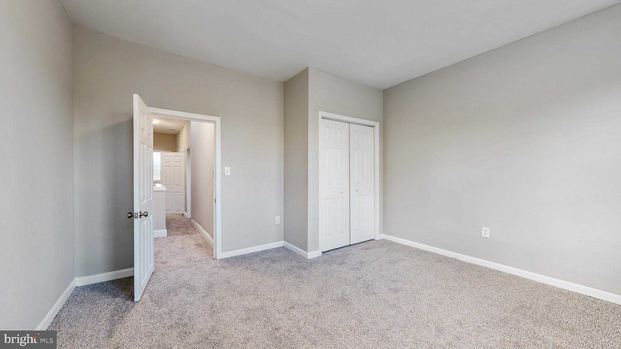 2710 The Alameda photo 18