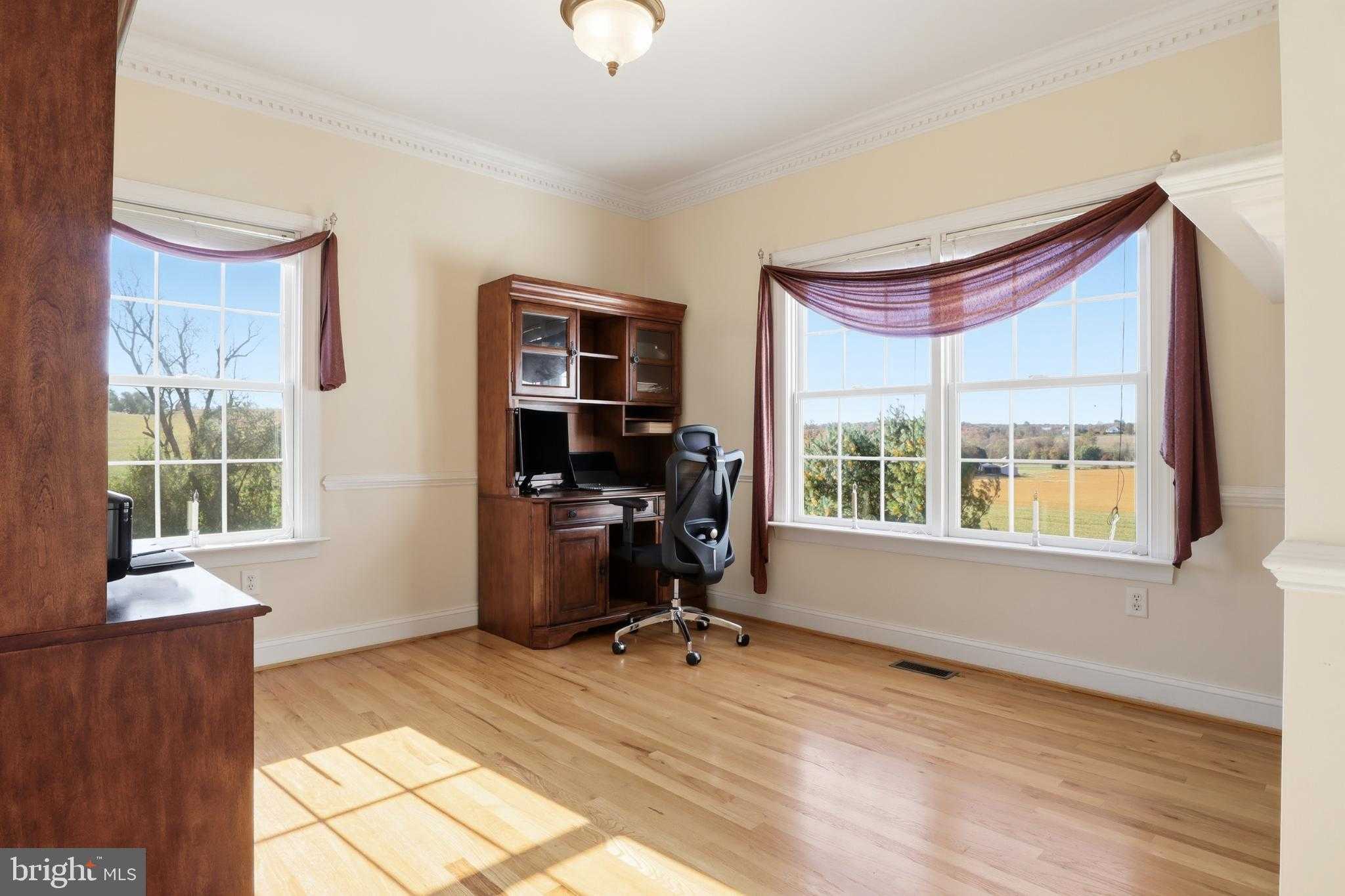 1038 Woodshire Ln photo 28