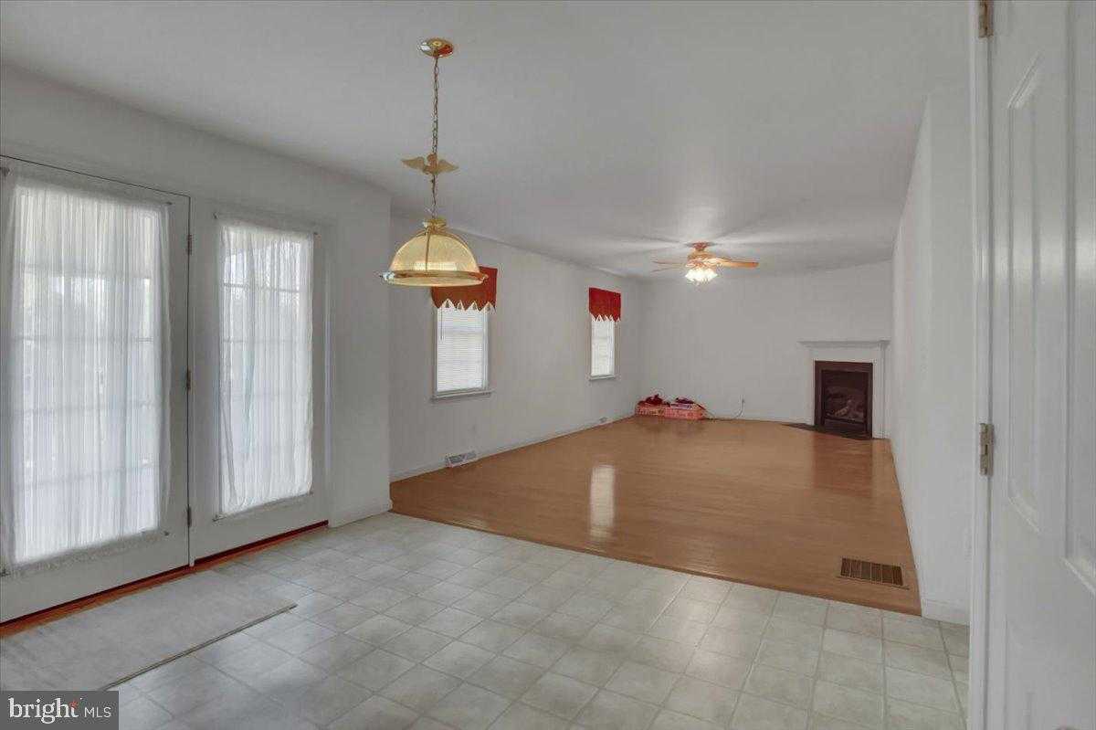 822 Lindia Dr photo 20