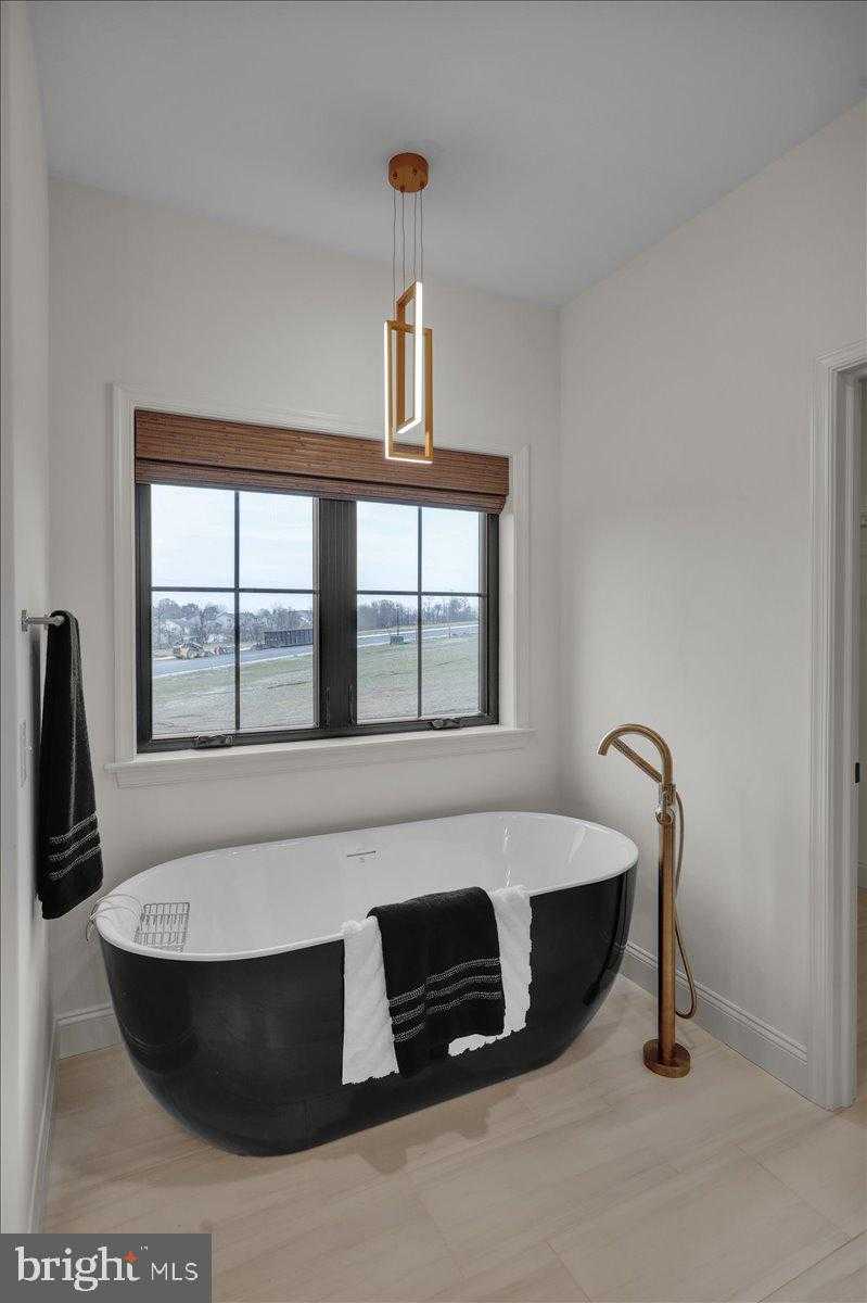 2000 Rolling Meadow Rd photo 39