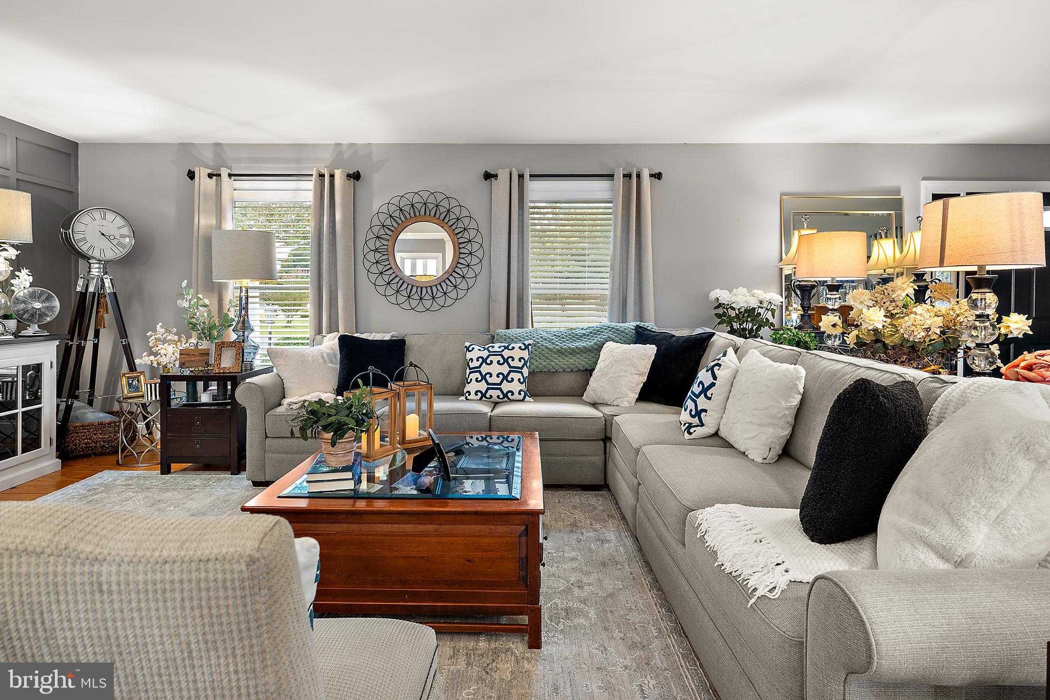 6226 Knoll Hill Dr photo 13