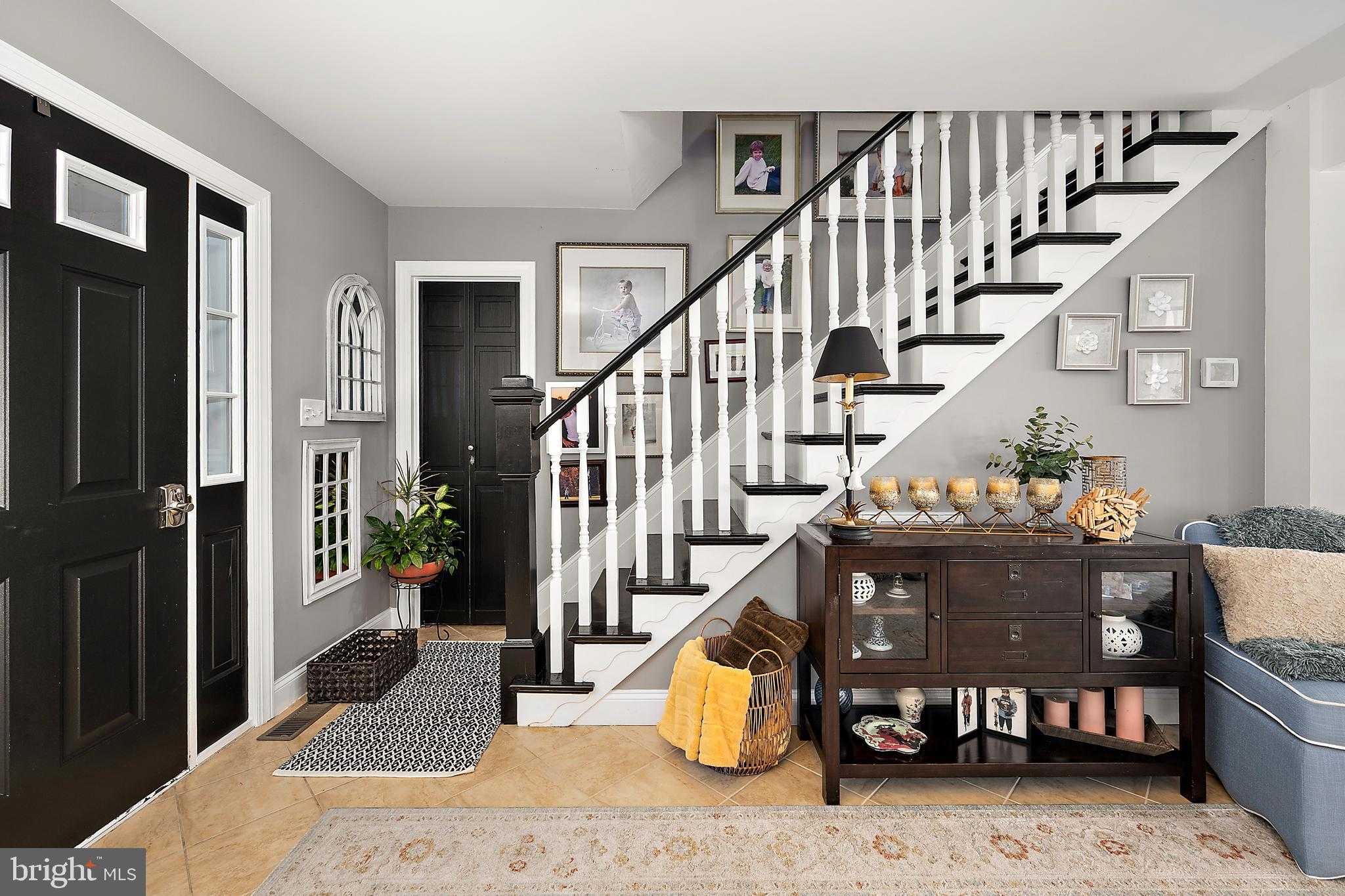 6226 Knoll Hill Dr photo 9