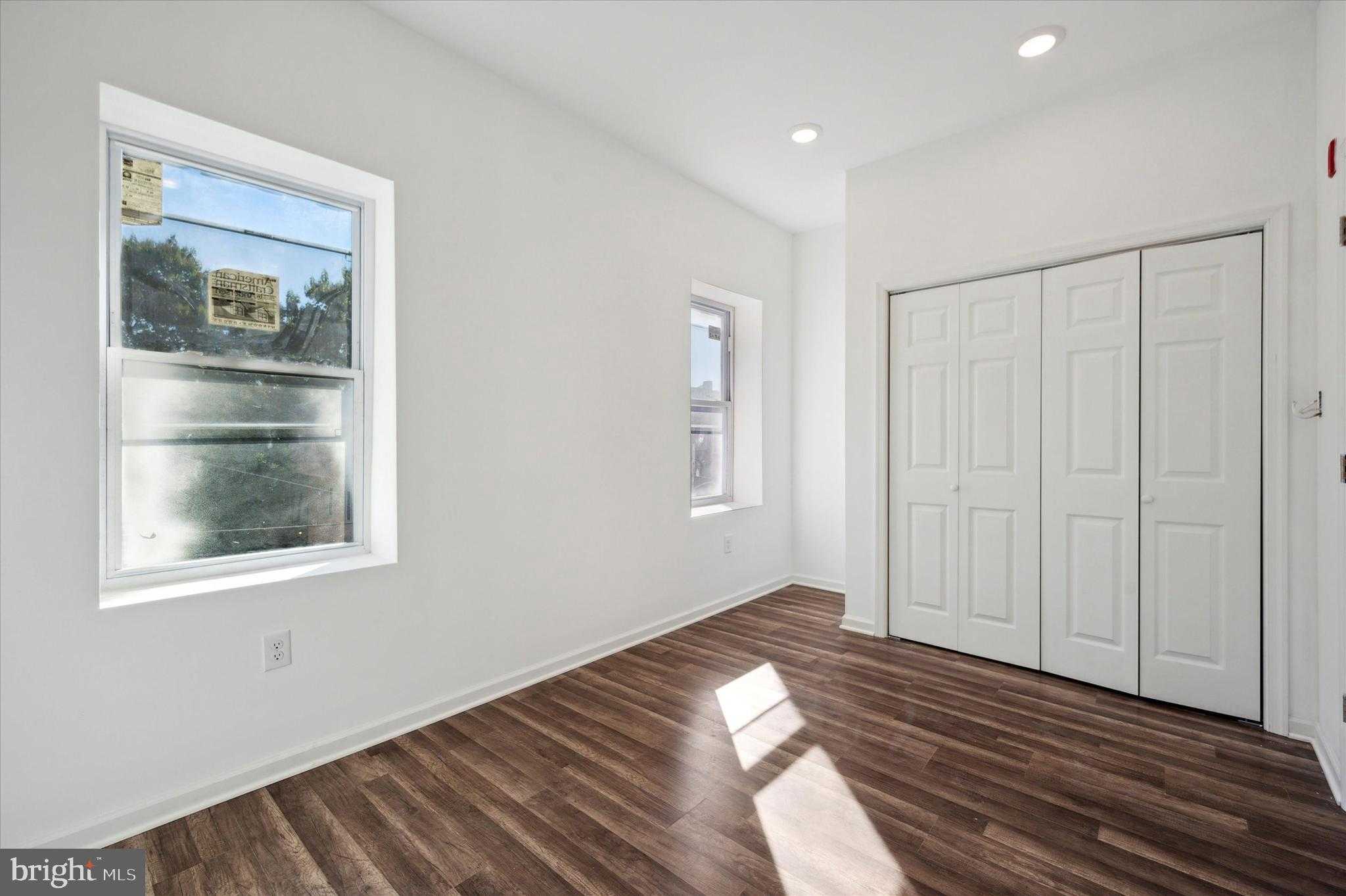 2132 N 18th St photo 16