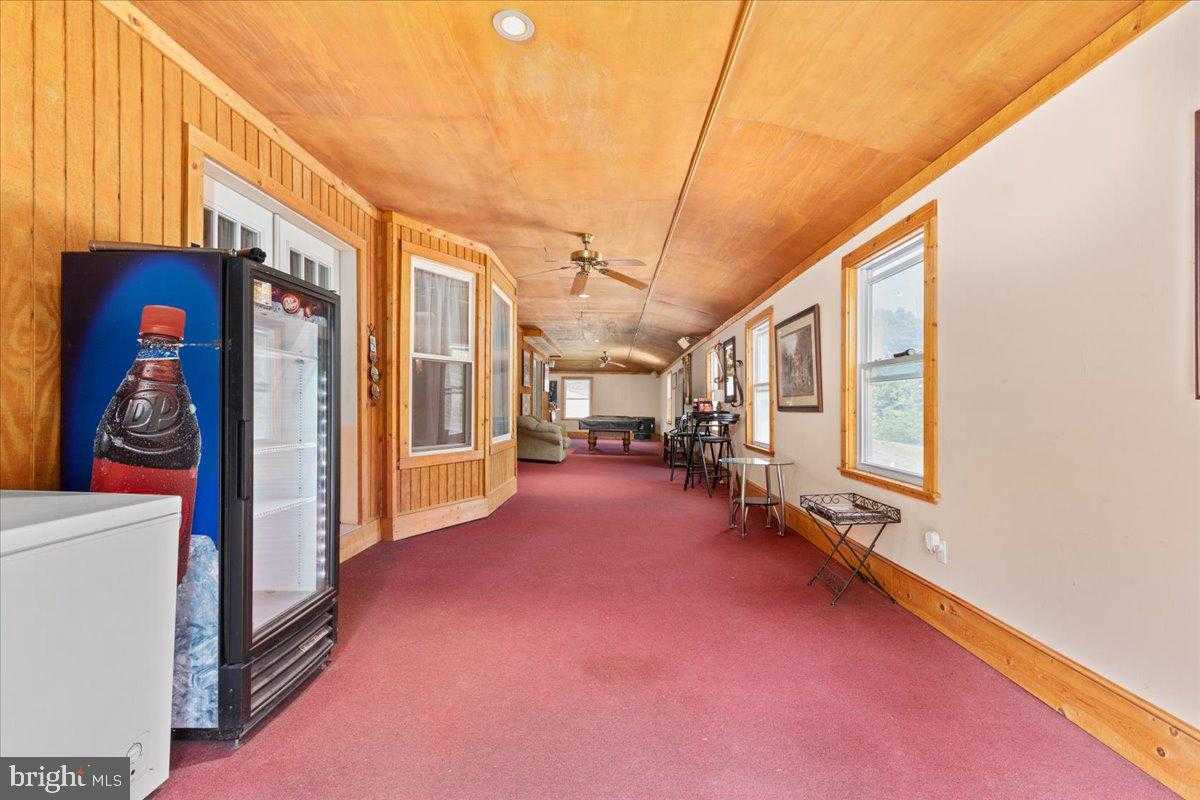 562 Logger Dr photo 27