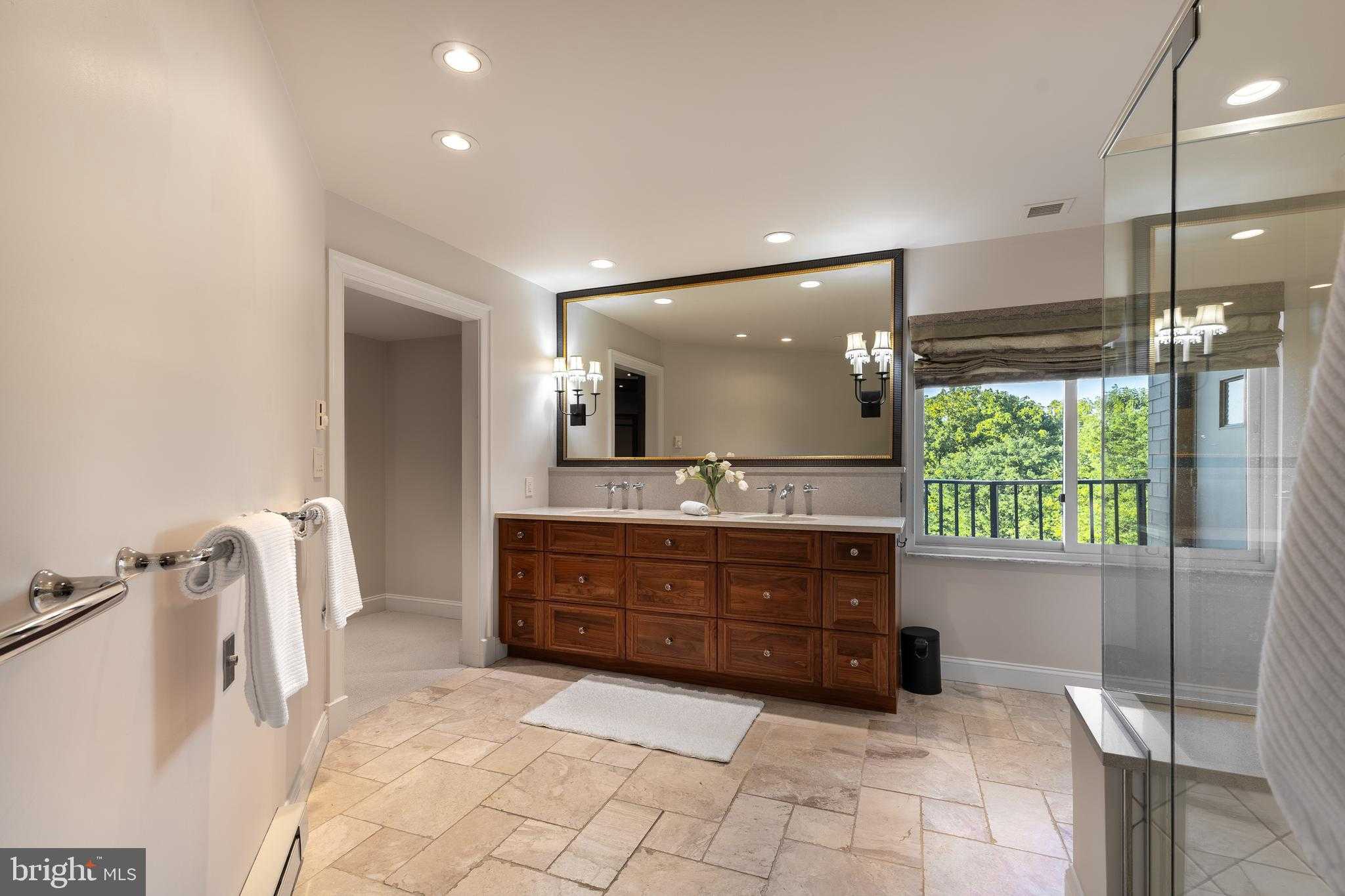 425 Windmere Dr photo 21