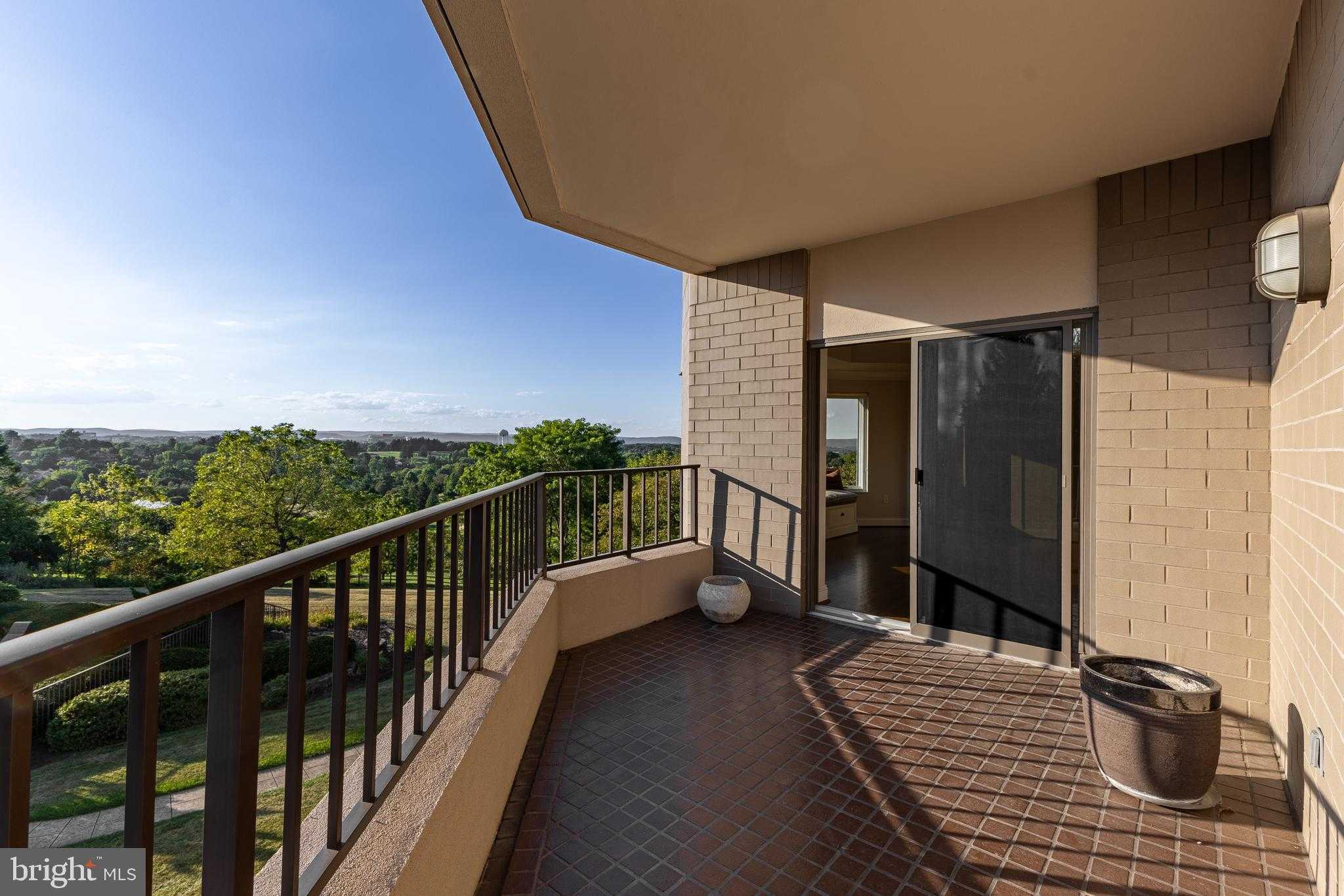 425 Windmere Dr photo 33