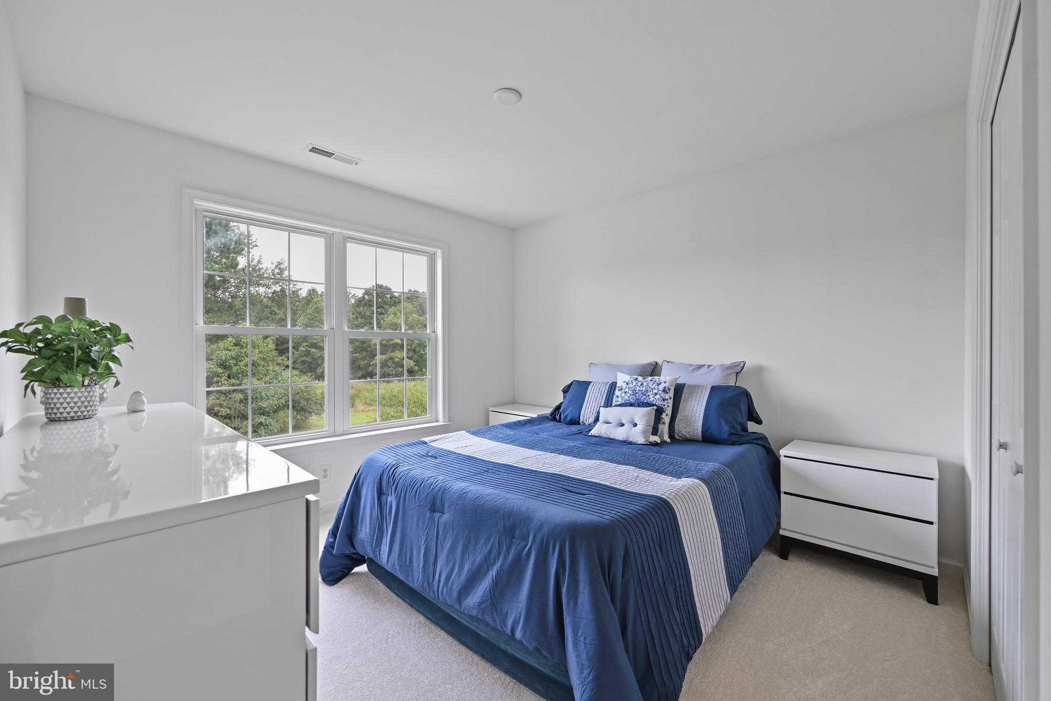 2305 Woodland CT photo 18