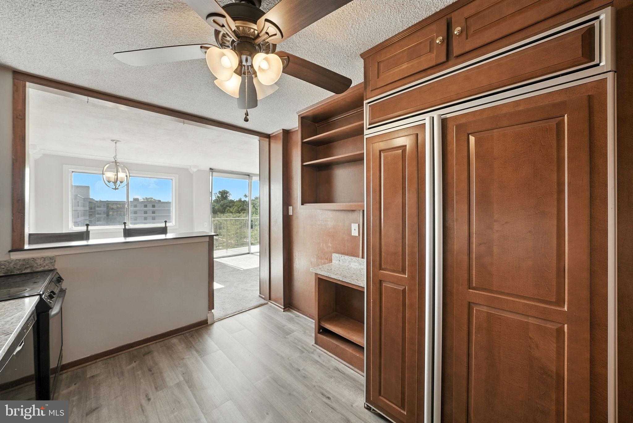 2059 Huntington Ave Apt 907 photo 5