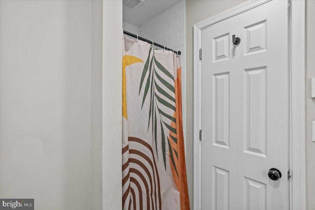 415 Canterbury Rd photo 13