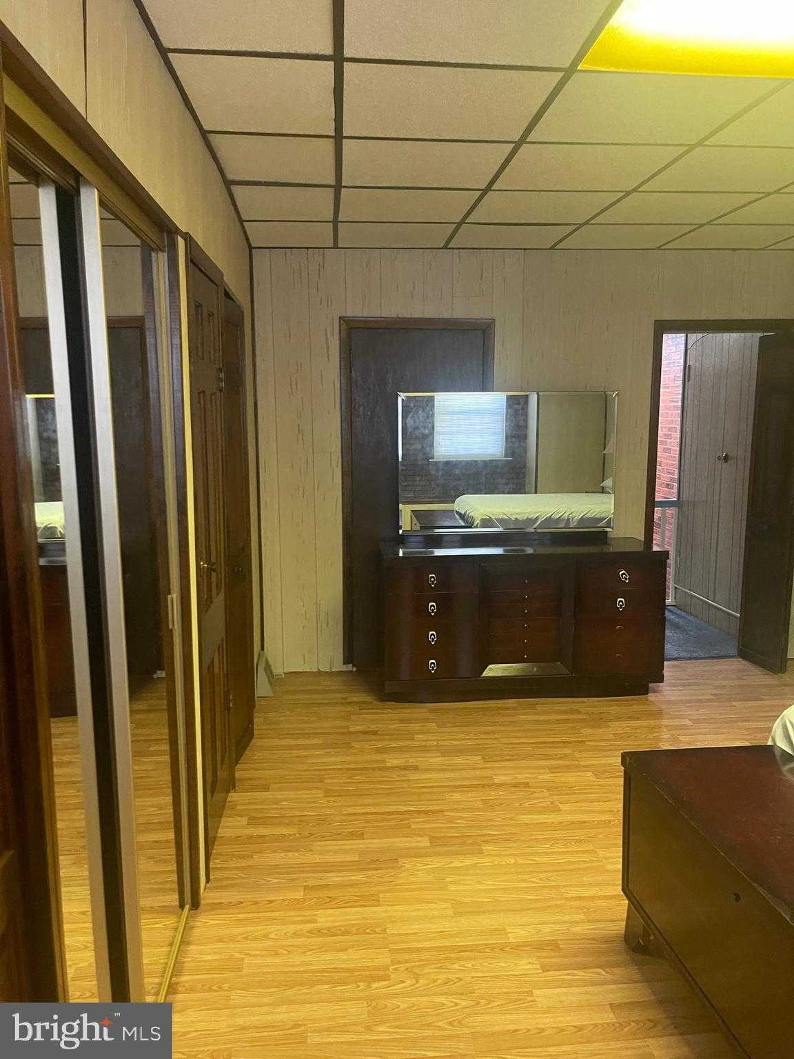 2411 S 4th St photo 18