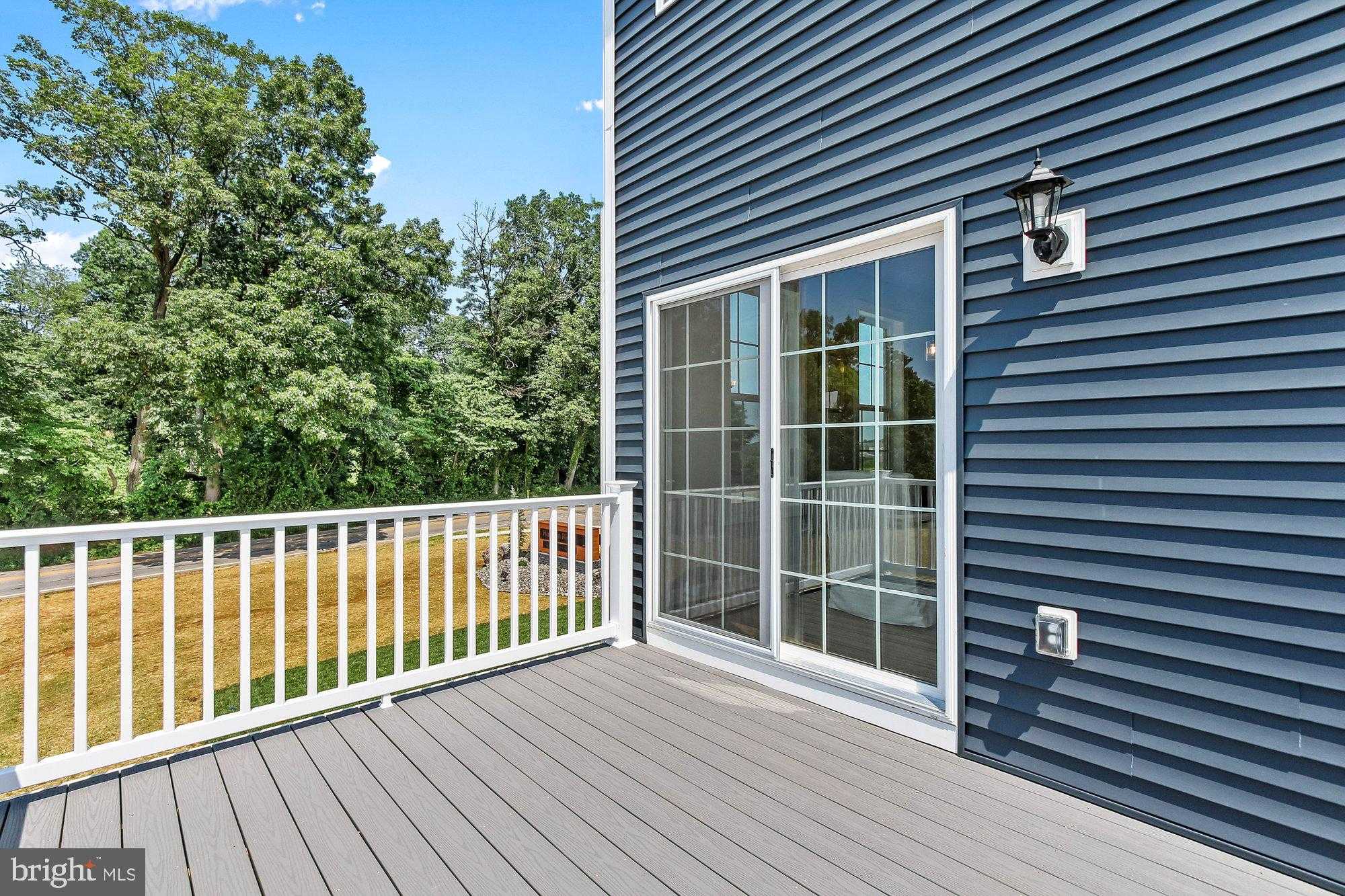 437 Bradford Dr photo 36