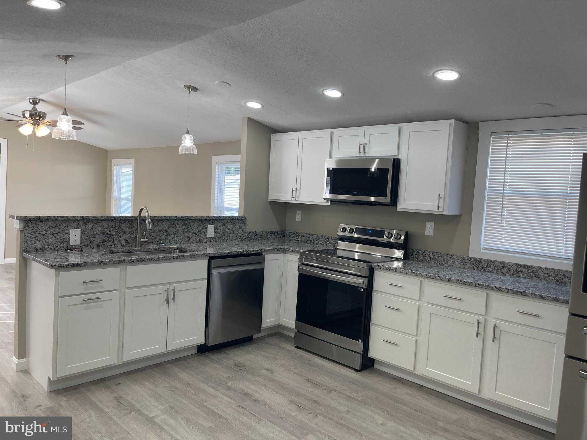 808 Leswood Ct photo 2