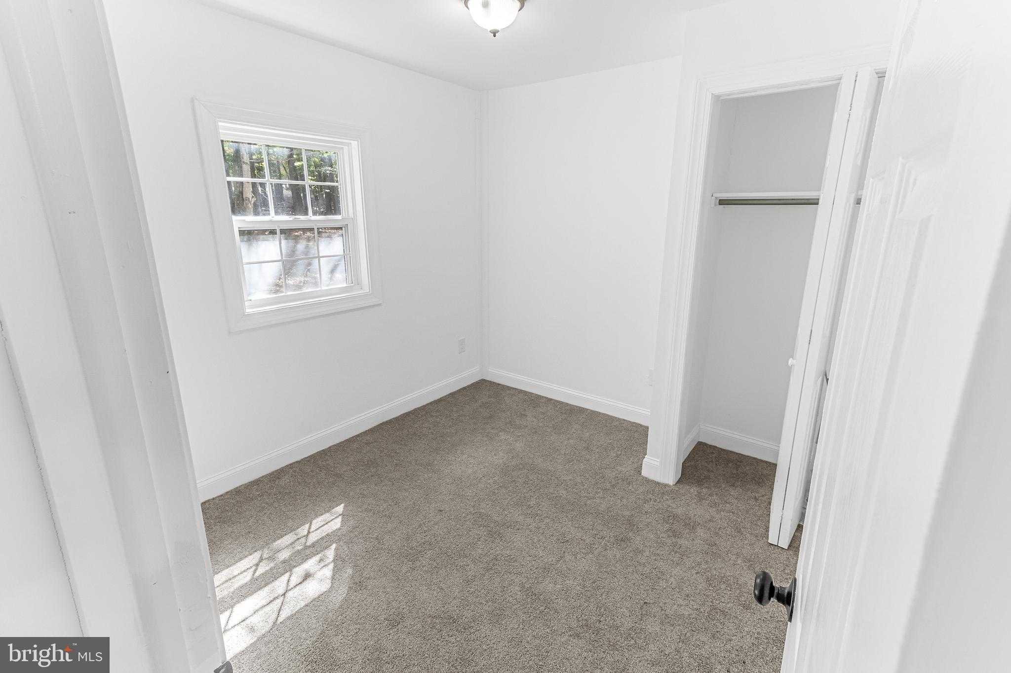 33 Maple Ln photo 14