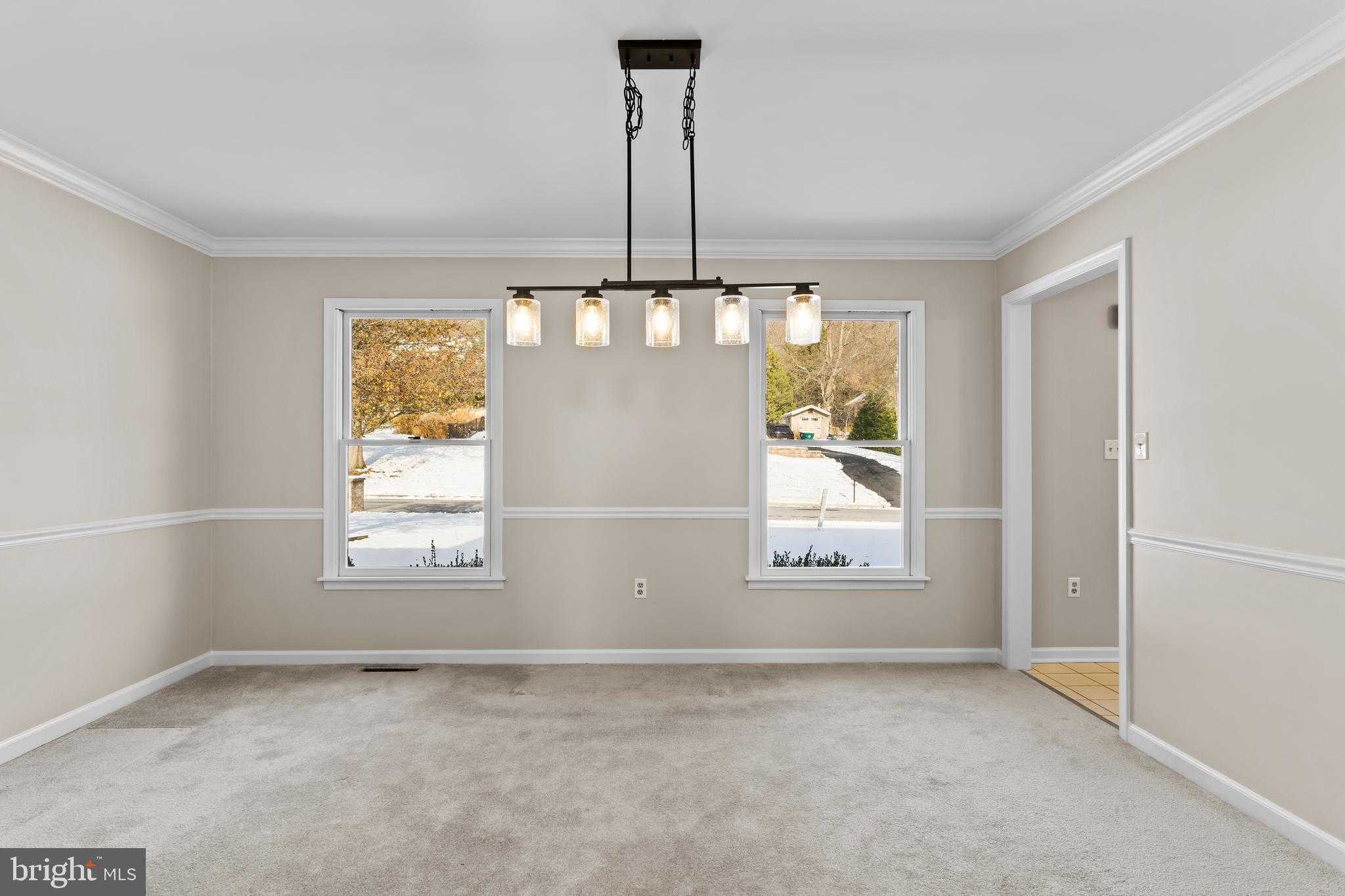 2415 W Bayberry Dr photo 6