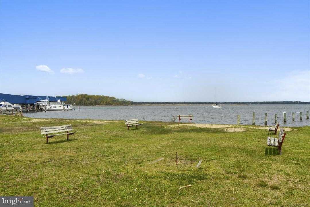 851 Annapolis Ave photo 56