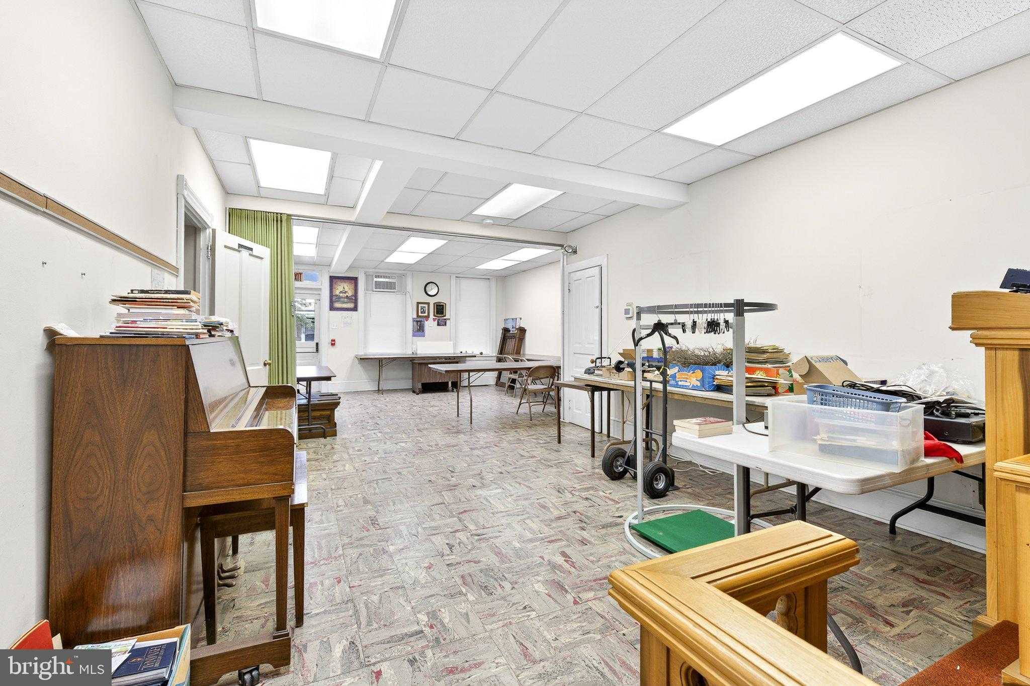 131 Pearl St photo 7