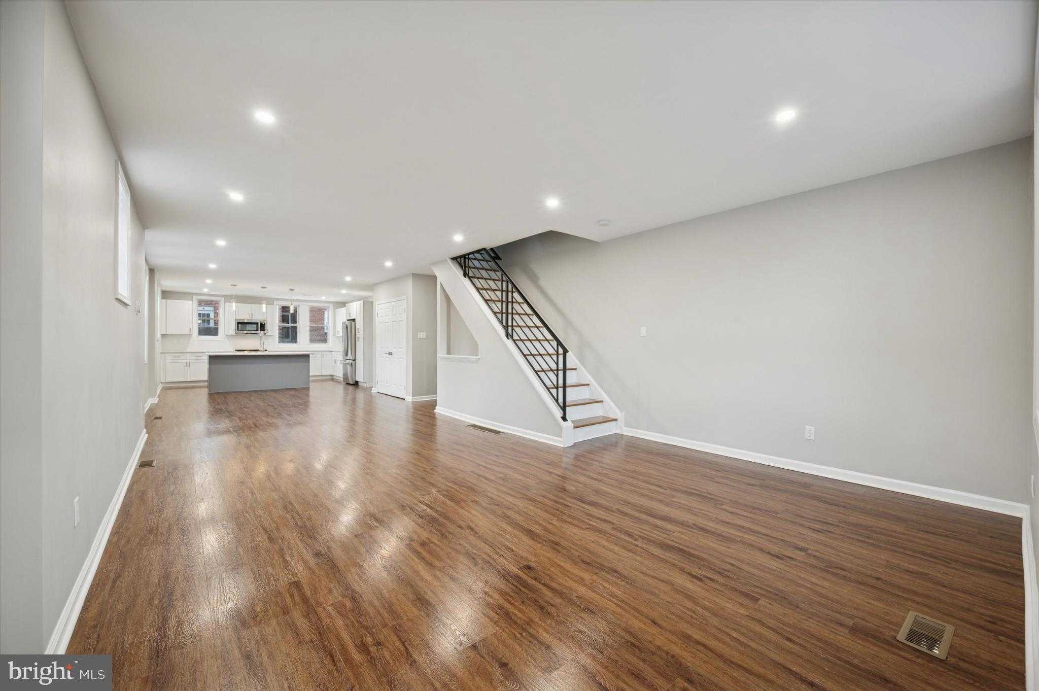 6416 N 15th St photo 3