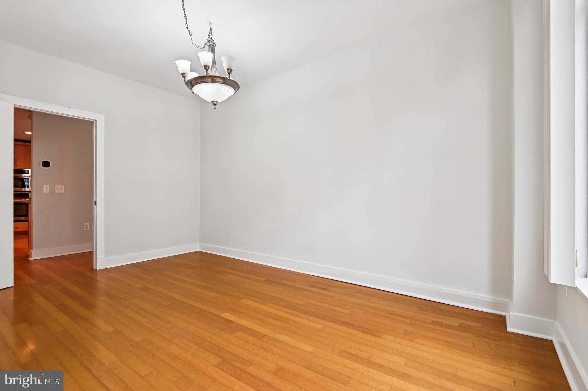 1400 Lancaster St Apt 902 photo 31