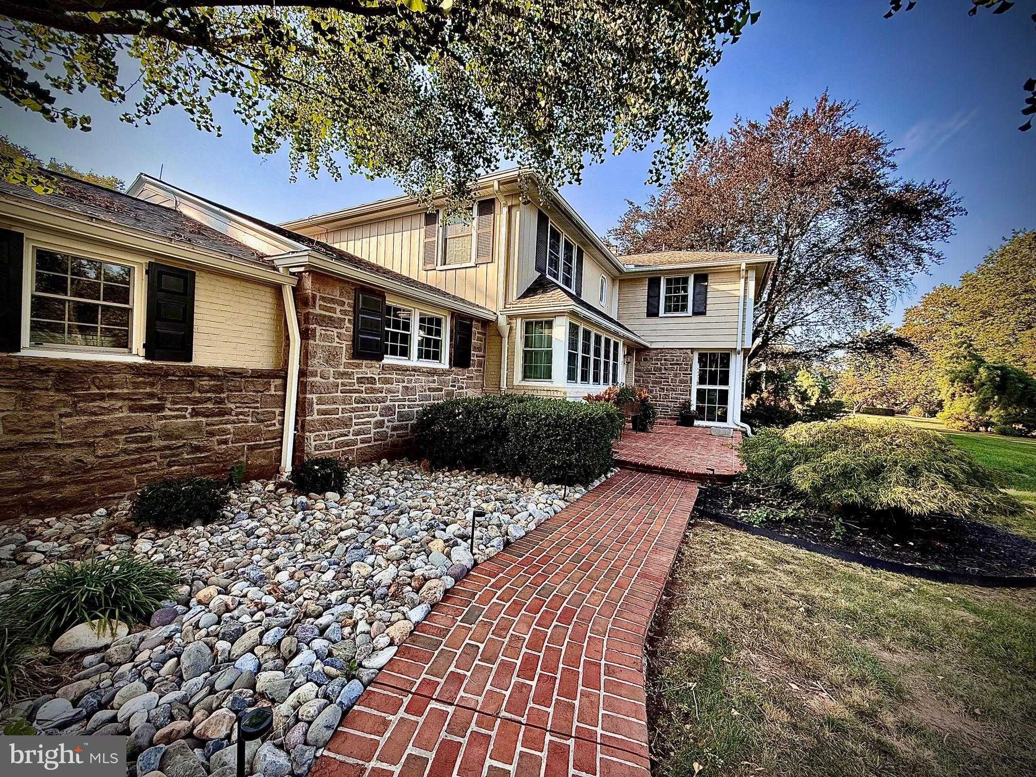 117 S 8th St photo 5