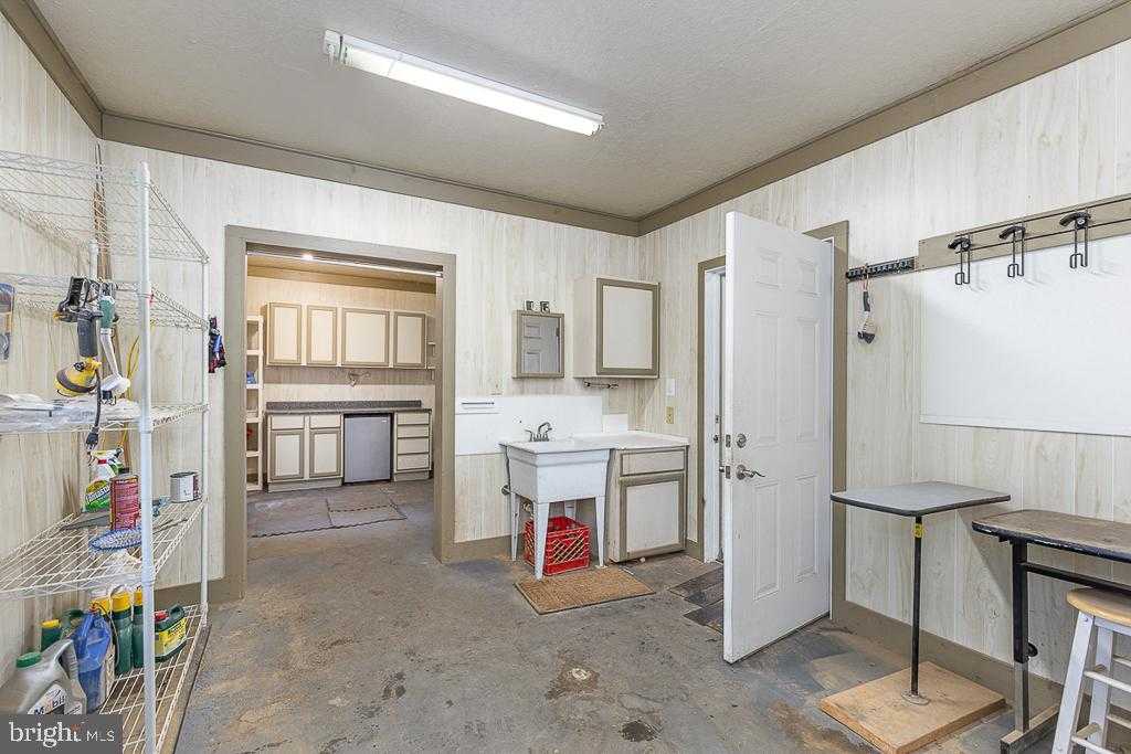 10812 Millridge Ln photo 33