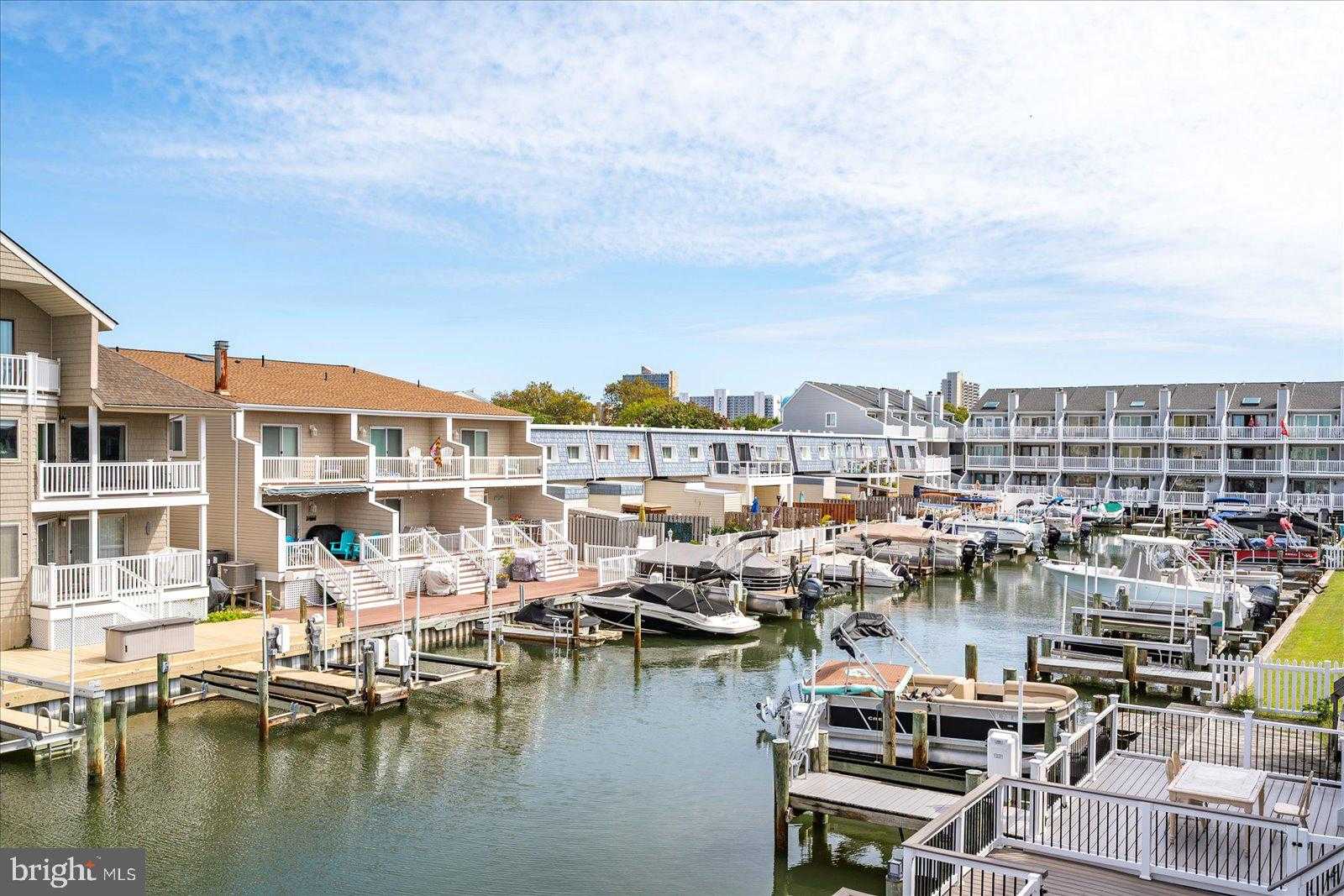 712 Bradley Rd # E photo 2