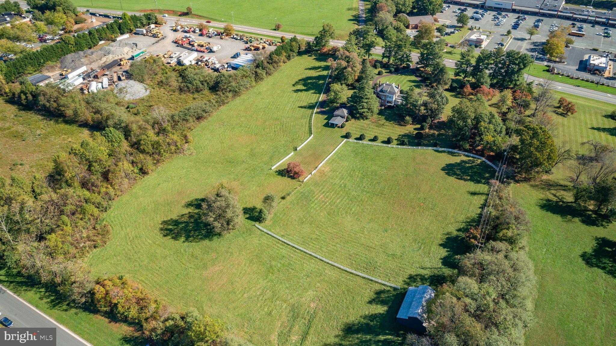 590 N Madison Rd photo 87