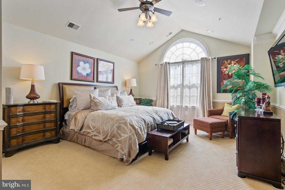 4204 Rolling Paddock Dr photo 18