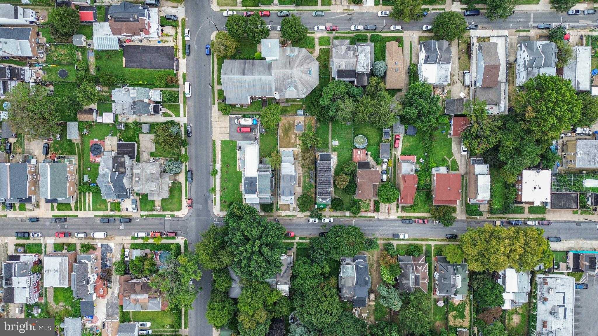 407 E Sanger St # 09 photo 35