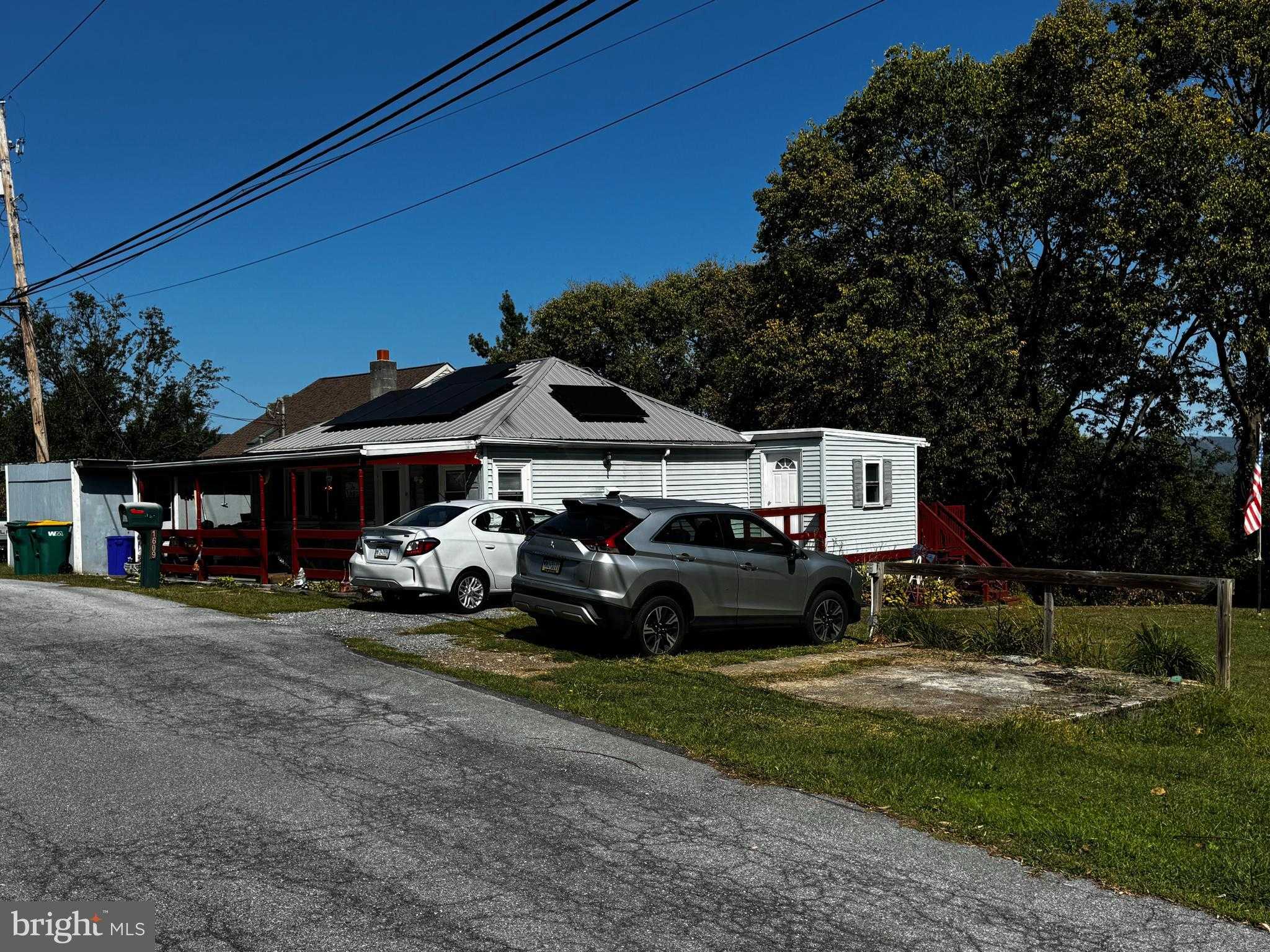 1609 High St photo 8