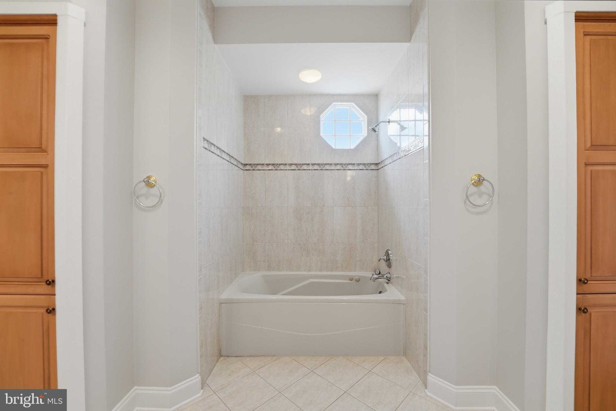 12705 Longwater Dr photo 57