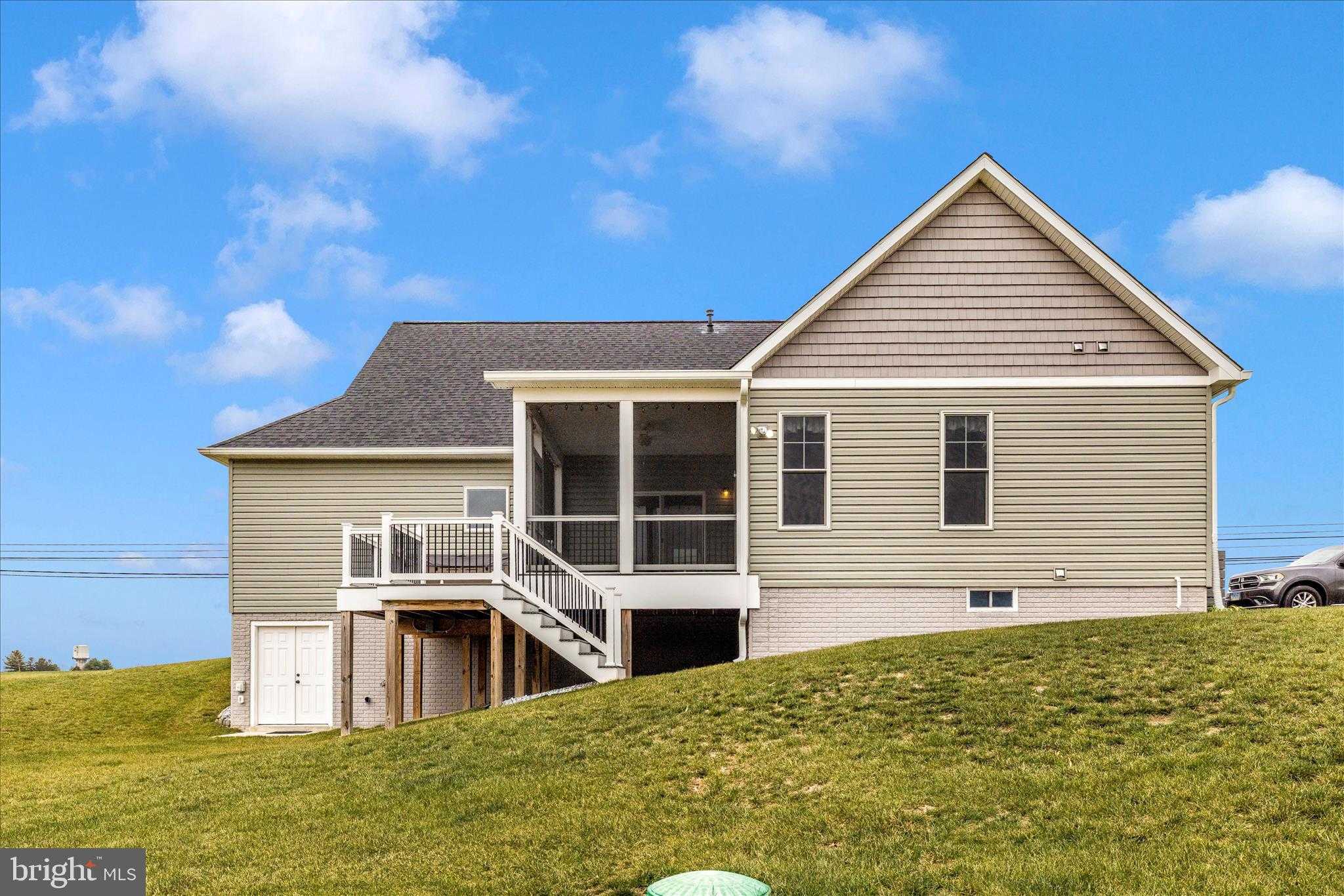 2461 Old New Windsor Pike photo 47