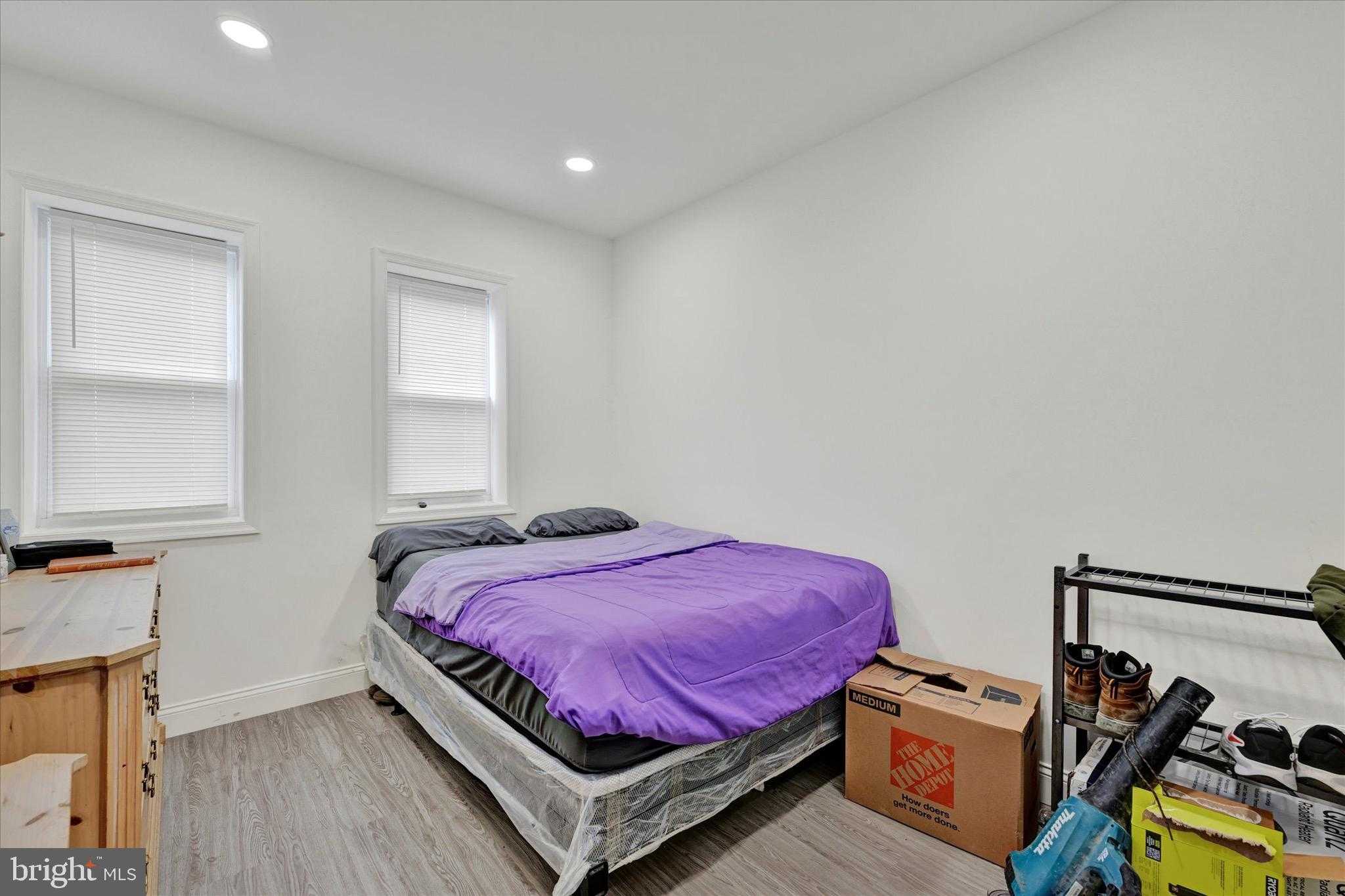 1748 N Chester St photo 13