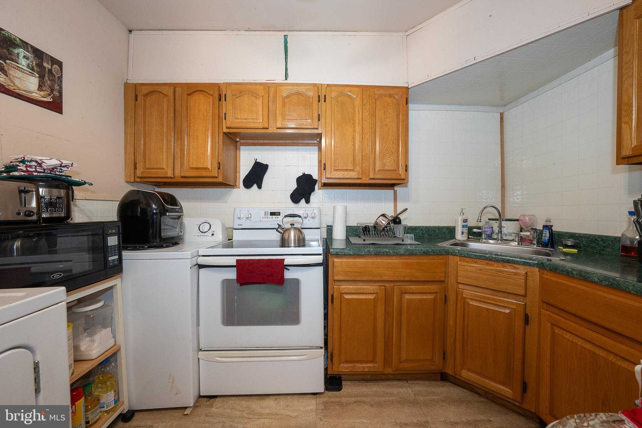 5219 Walton Ave photo 15