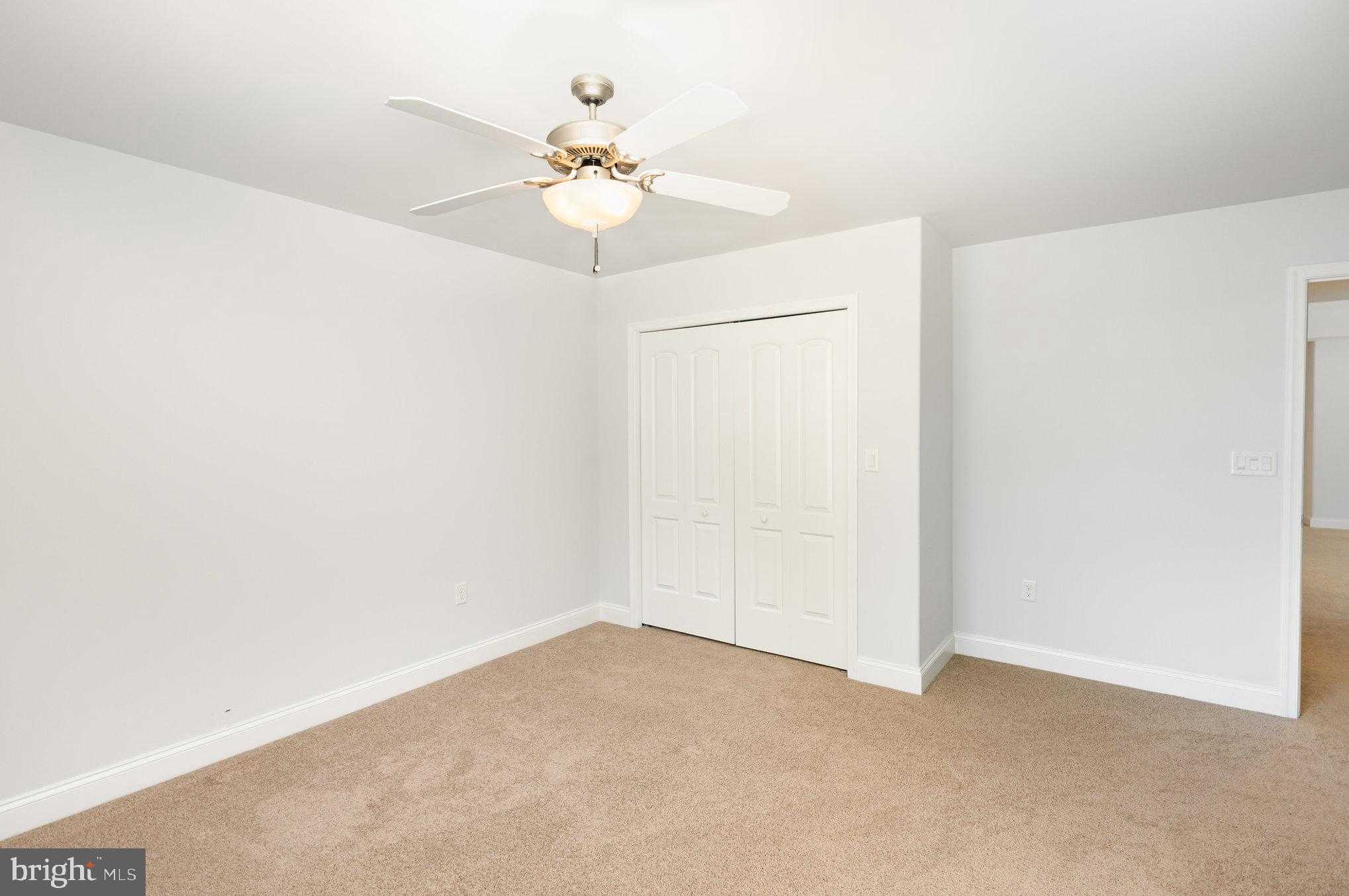 1007 Great Hall Dr photo 29