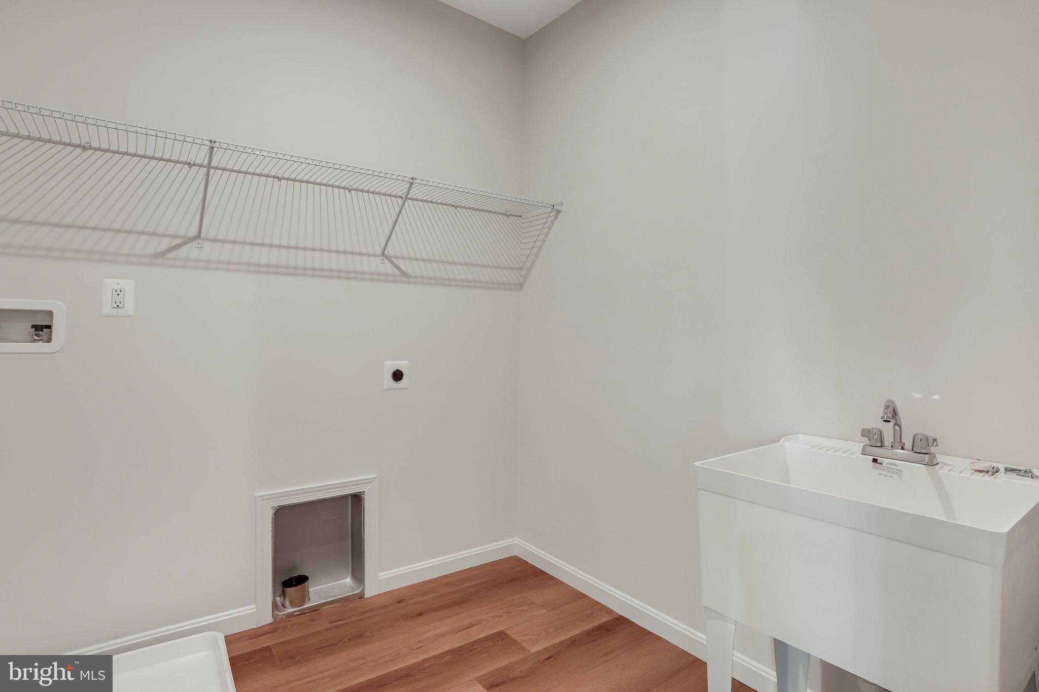 5711 Charlies Way photo 34