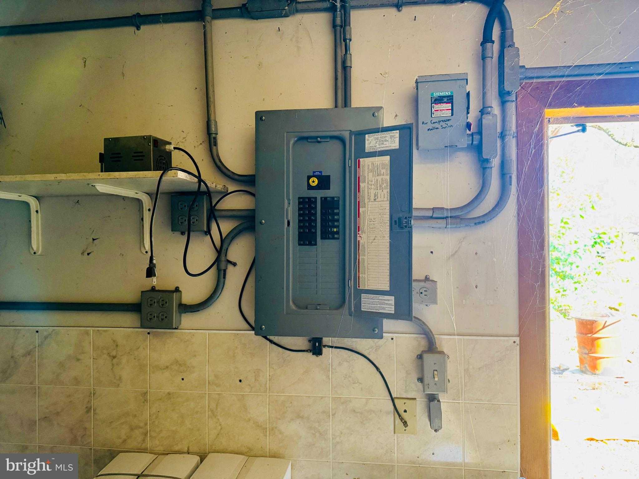 895 Pleasant Hill Rd photo 20