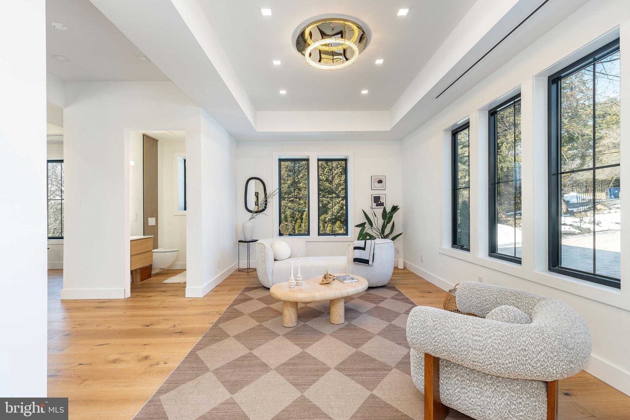 9402 Meadowbrook Ave photo 13