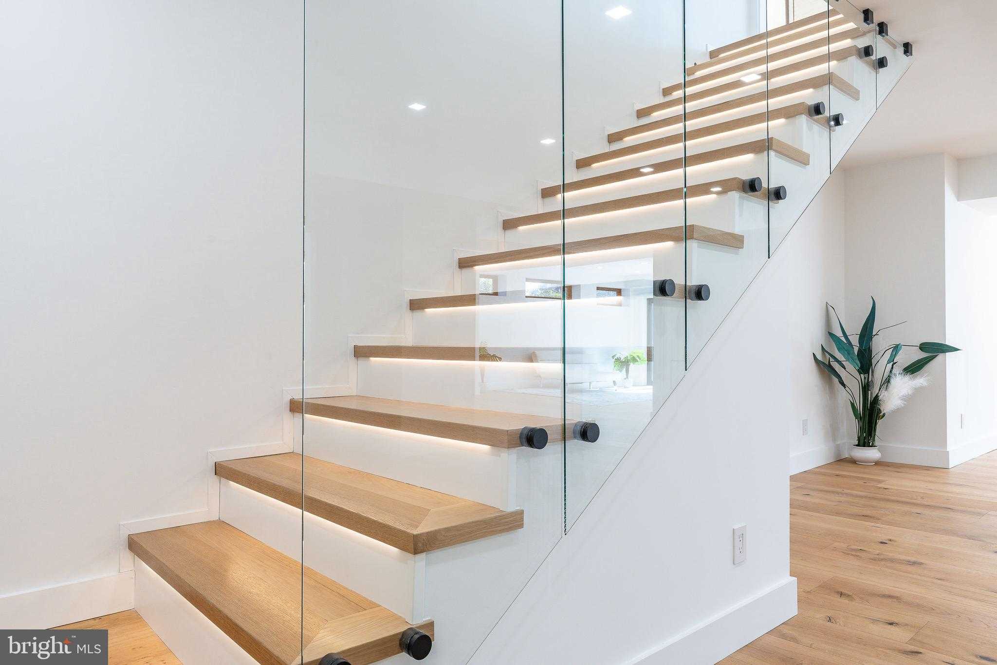 9402 Meadowbrook Ave photo 59