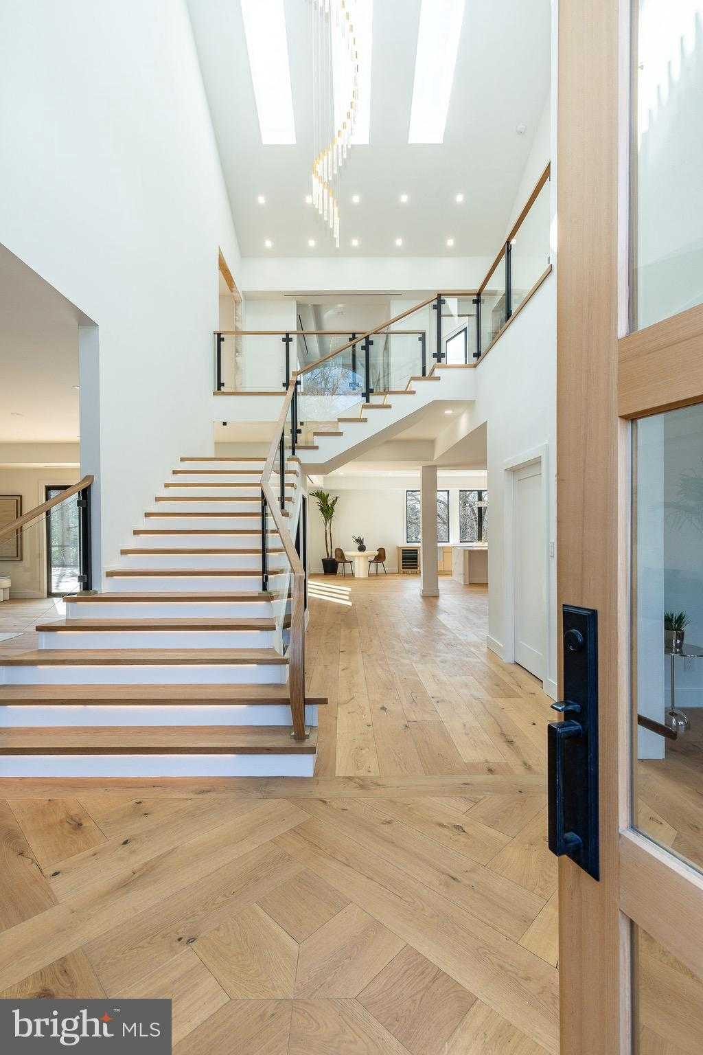 9402 Meadowbrook Ave photo 7