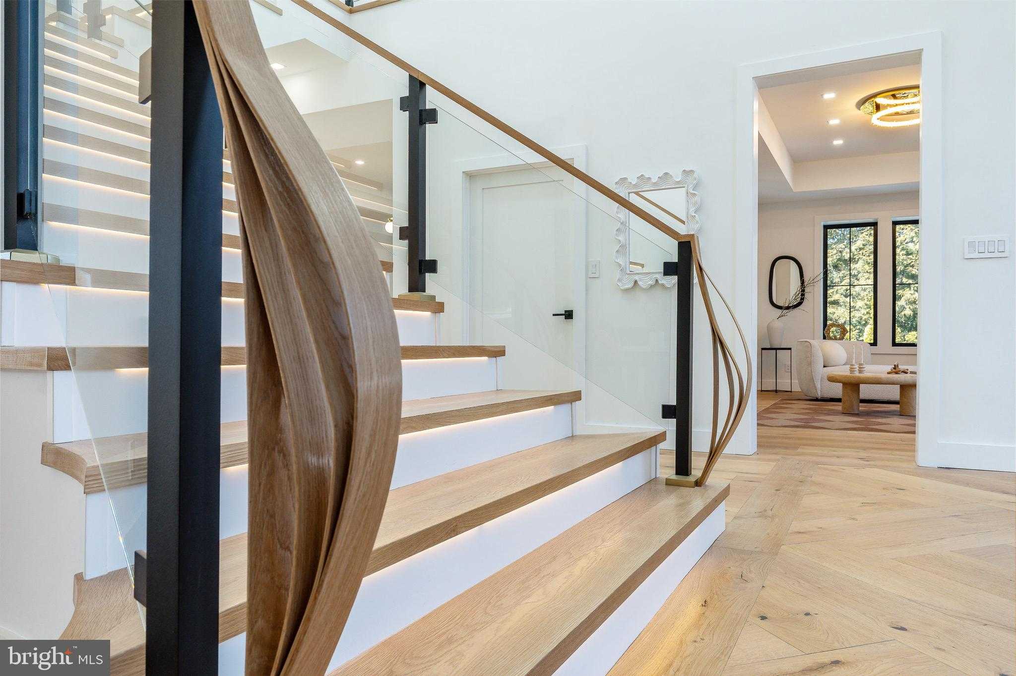 9402 Meadowbrook Ave photo 9