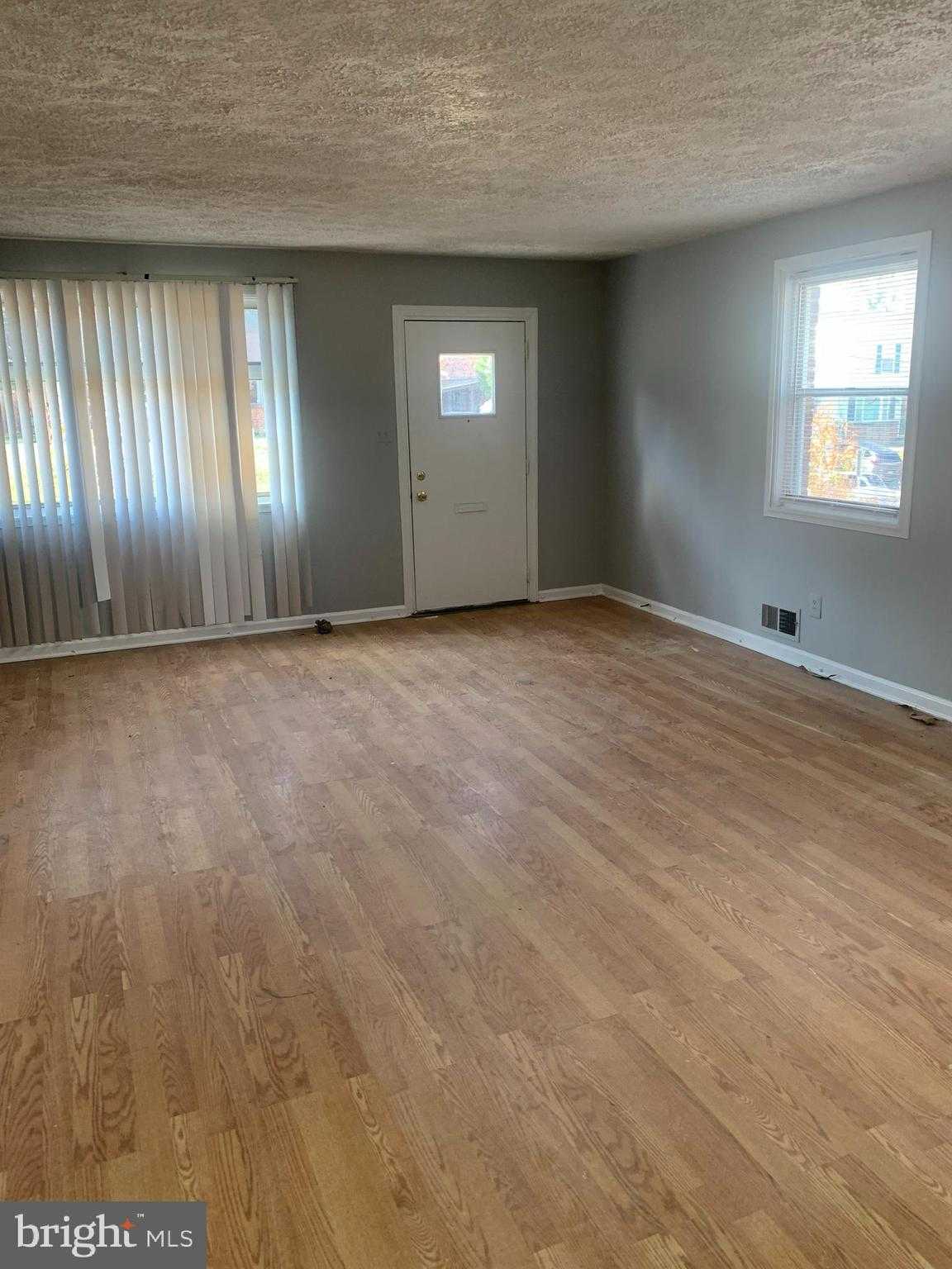 5513 59th Ave photo 2